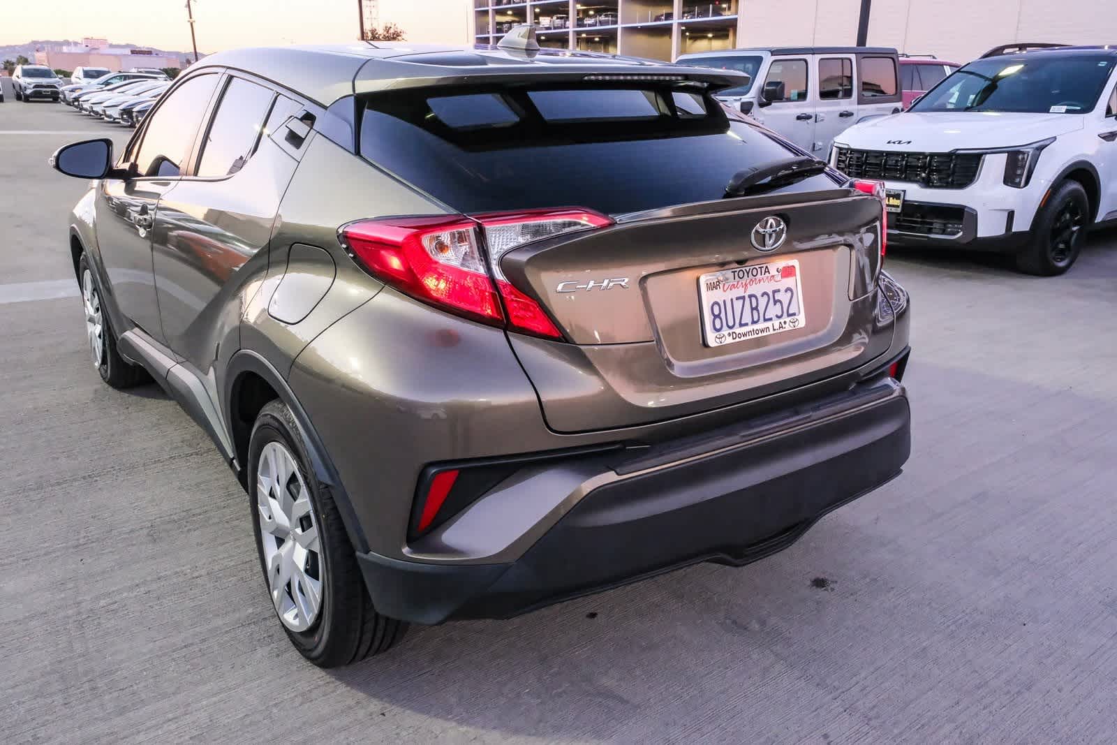 Thumbnail: 2021 Toyota C-HR - 8