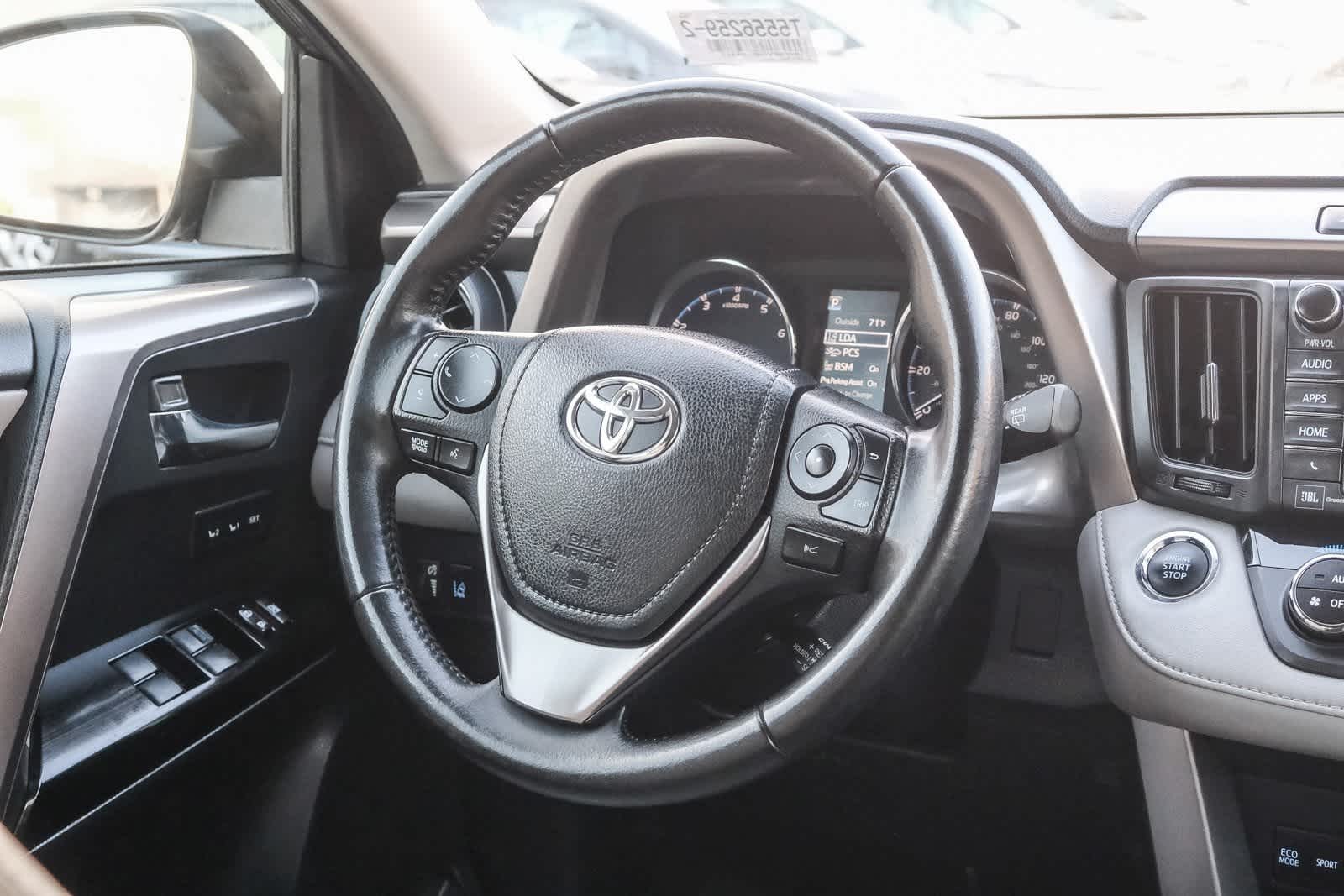 Thumbnail: 2017 Toyota RAV4 - 17