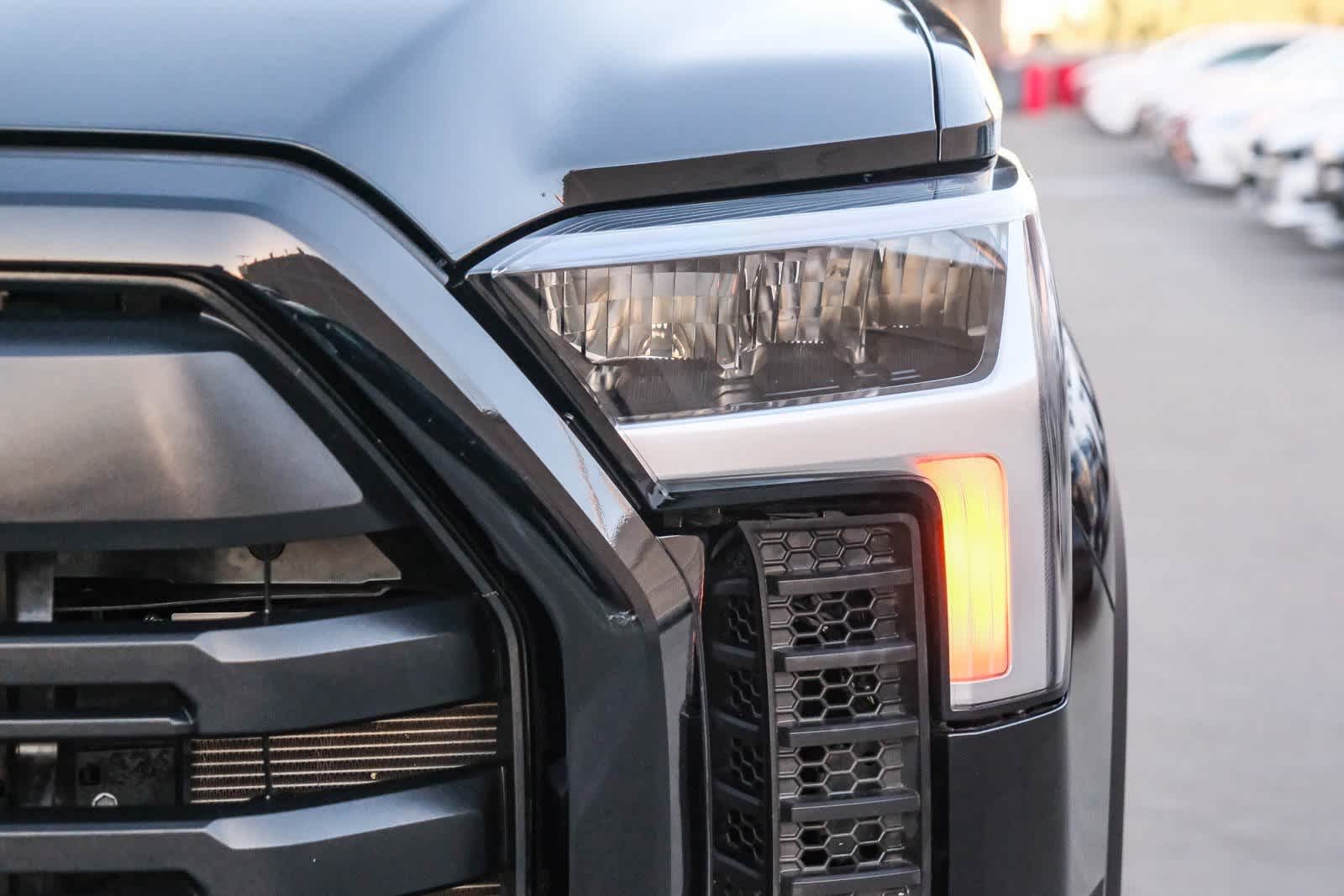 Thumbnail: 2023 Toyota Tundra - 11