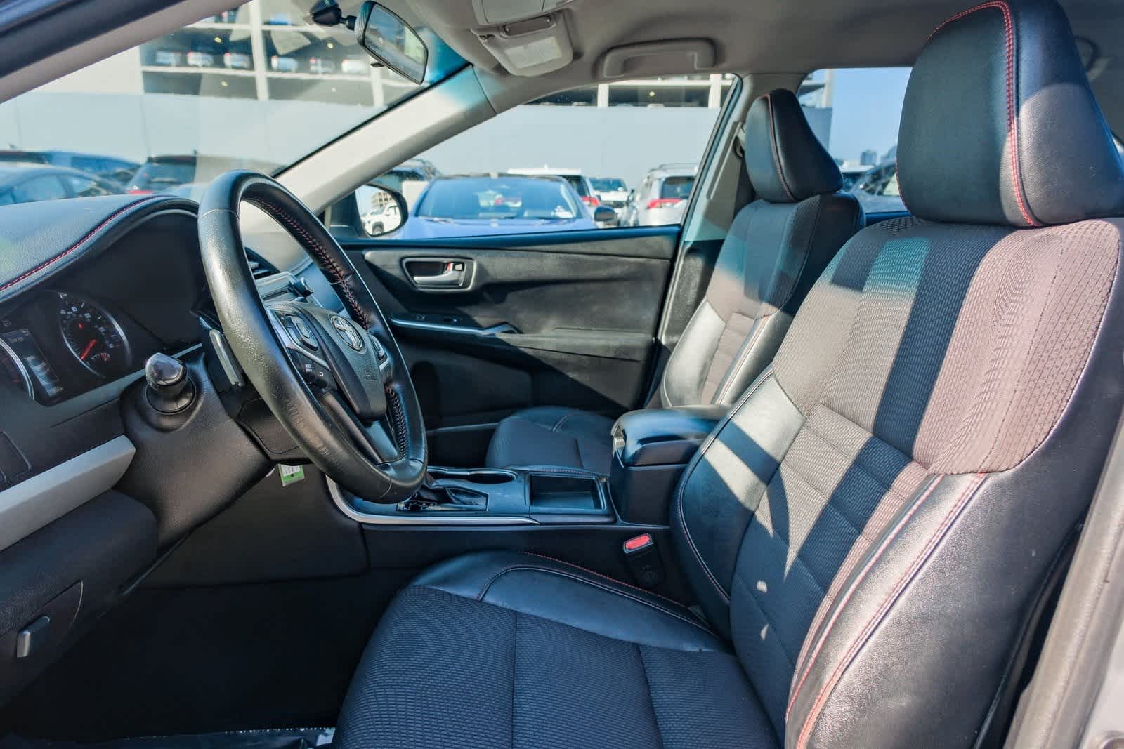Thumbnail: 2016 Toyota Camry - 20