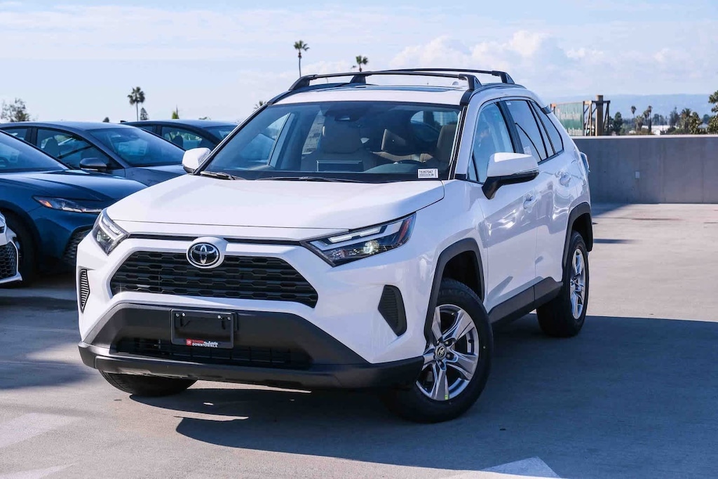 New 2025 Toyota RAV4 XLE SUV