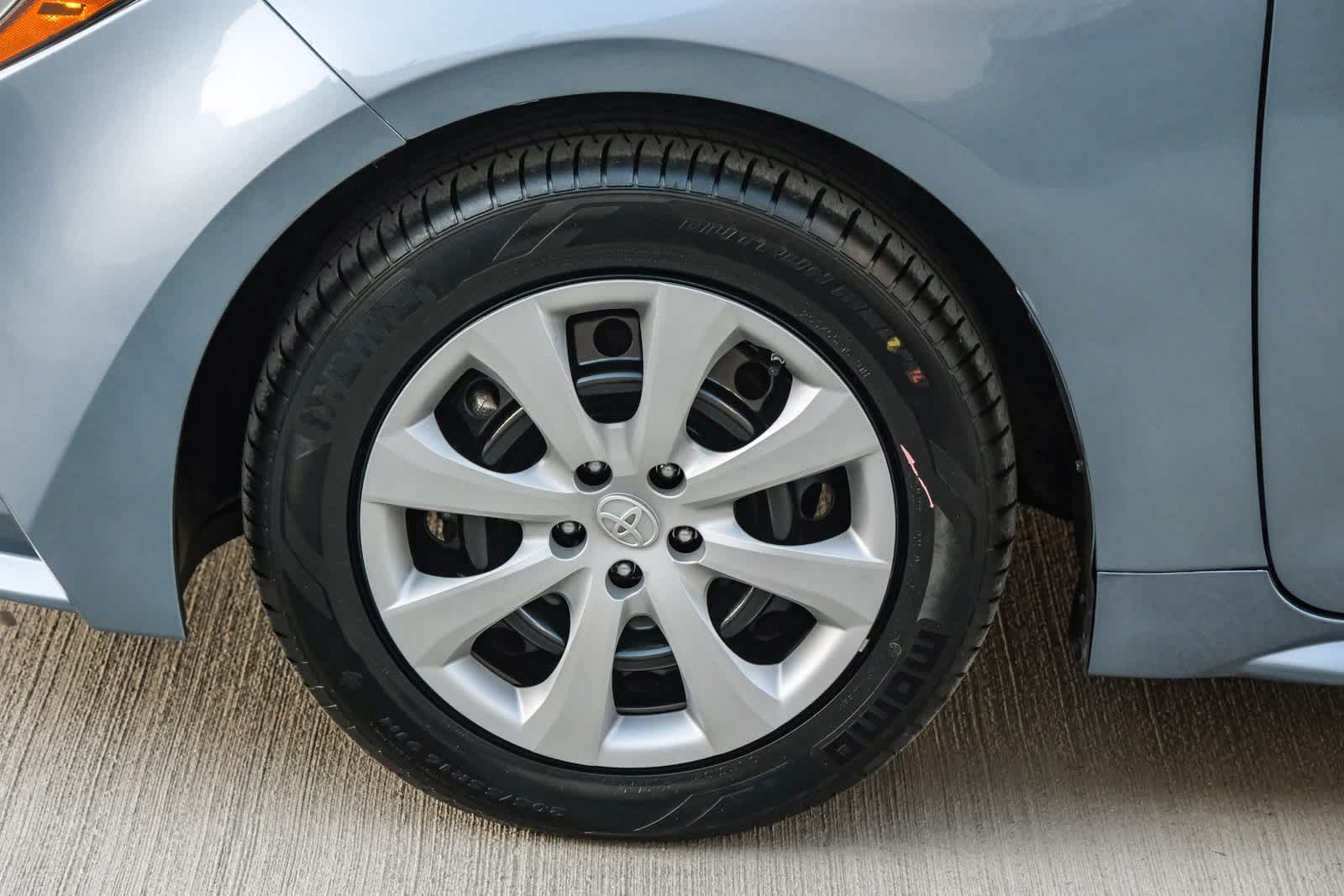 Thumbnail: 2021 Toyota Corolla - 10