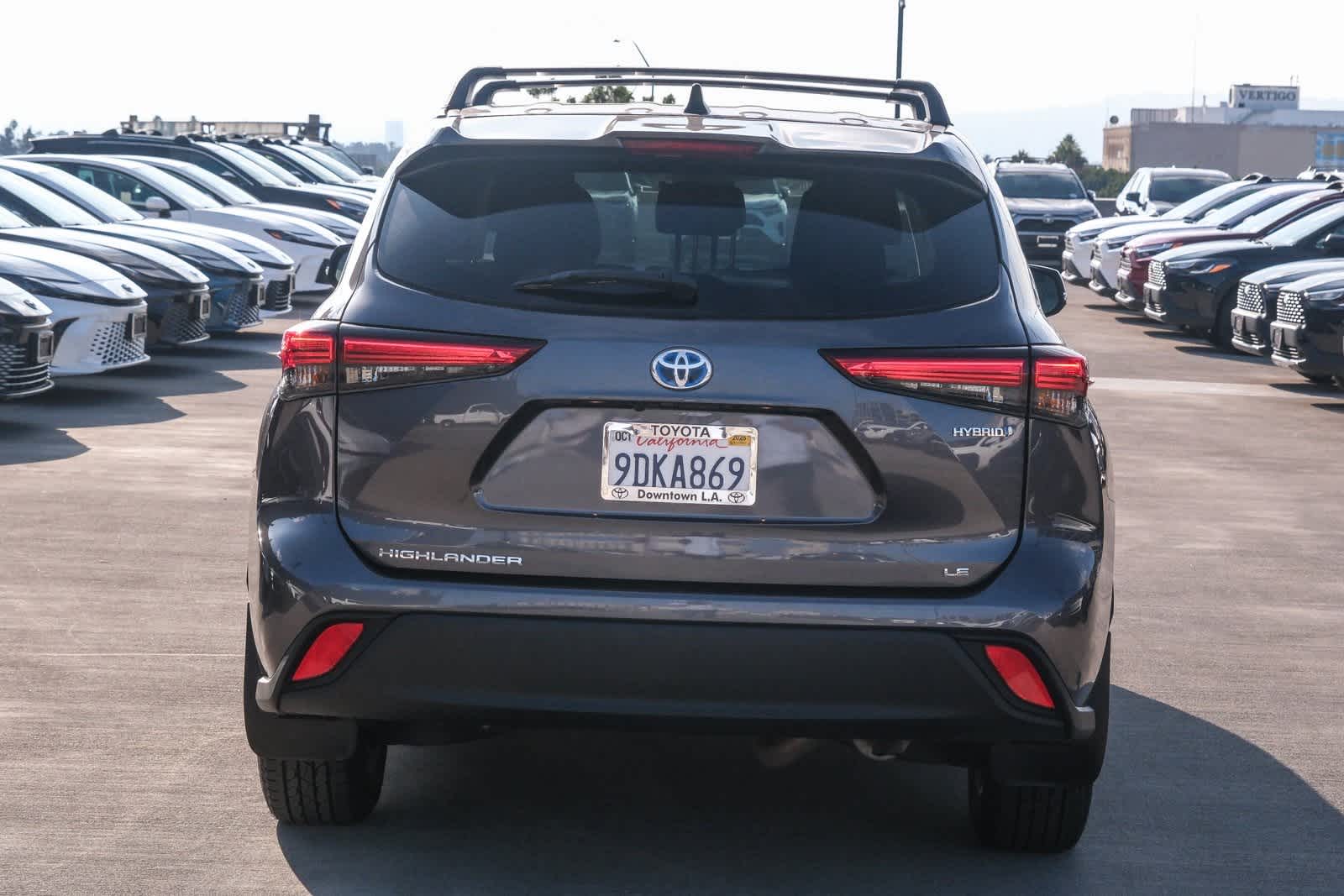 Thumbnail: 2022 Toyota Highlander - 5
