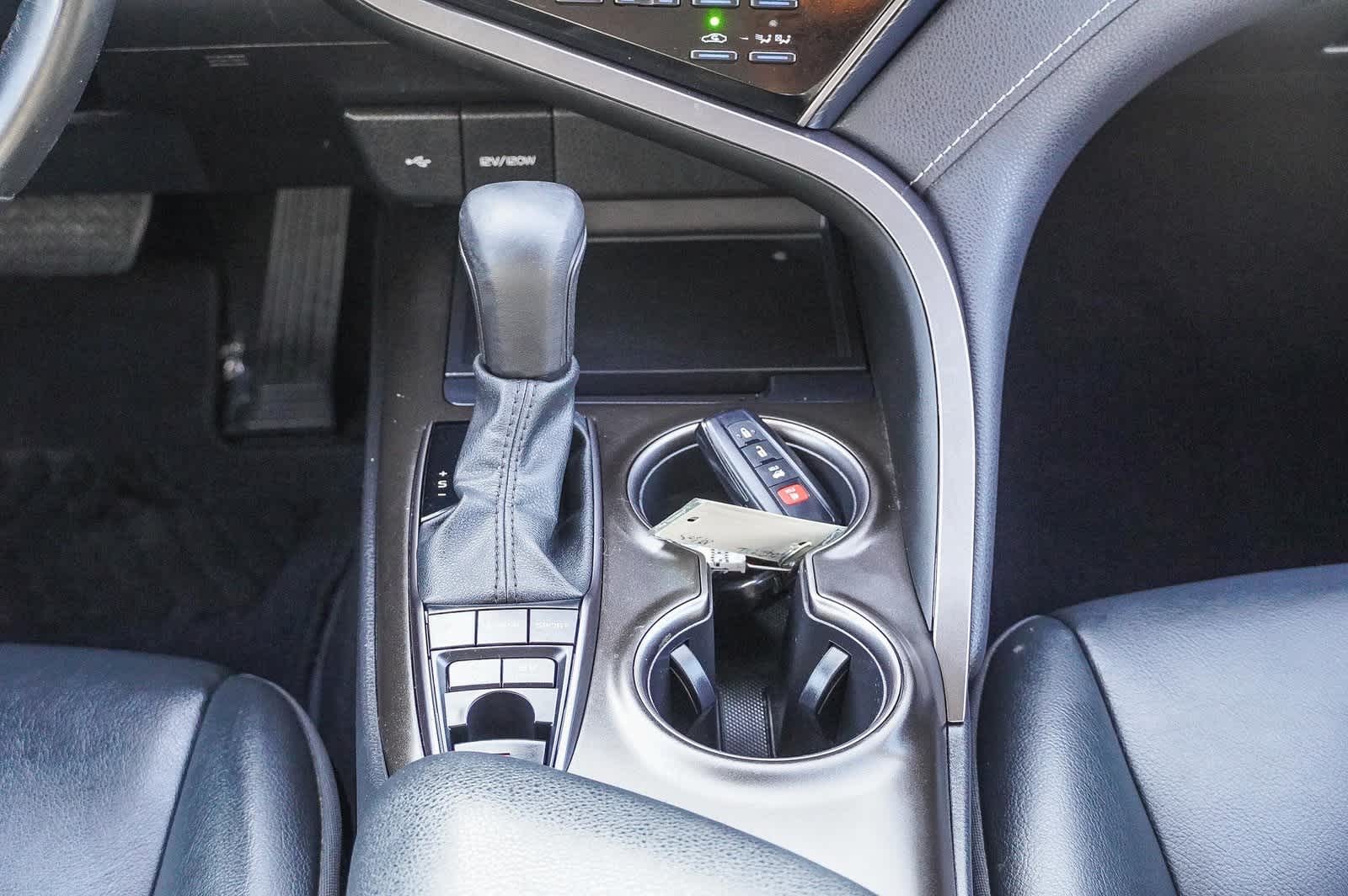 2022 Toyota Camry SE 15