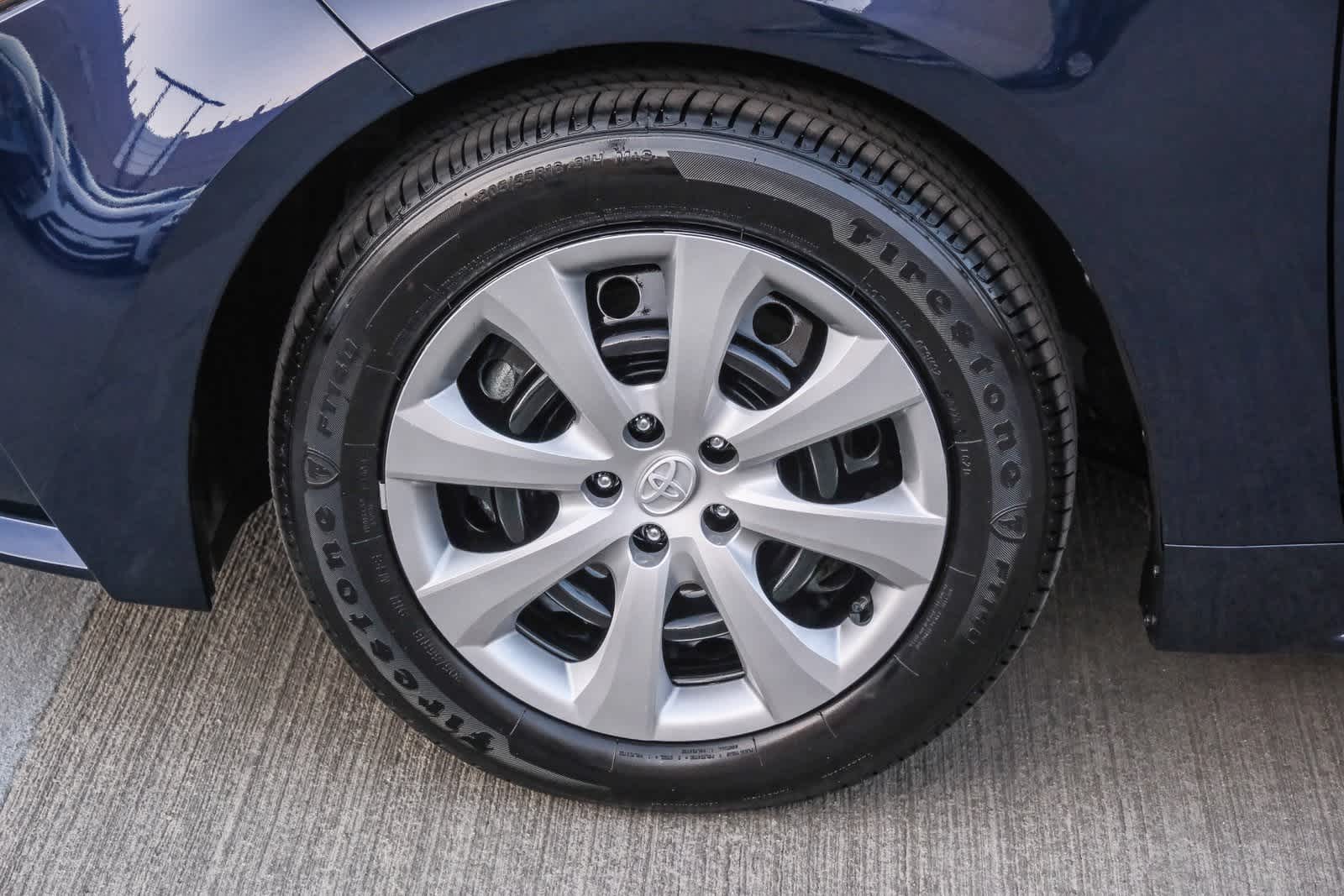 Thumbnail: 2025 Toyota Corolla - 10