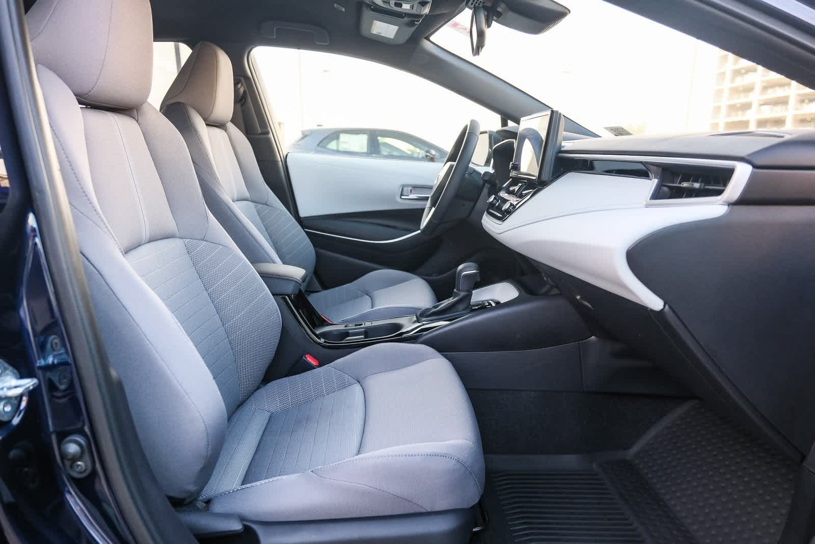 Thumbnail: 2025 Toyota Corolla - 18