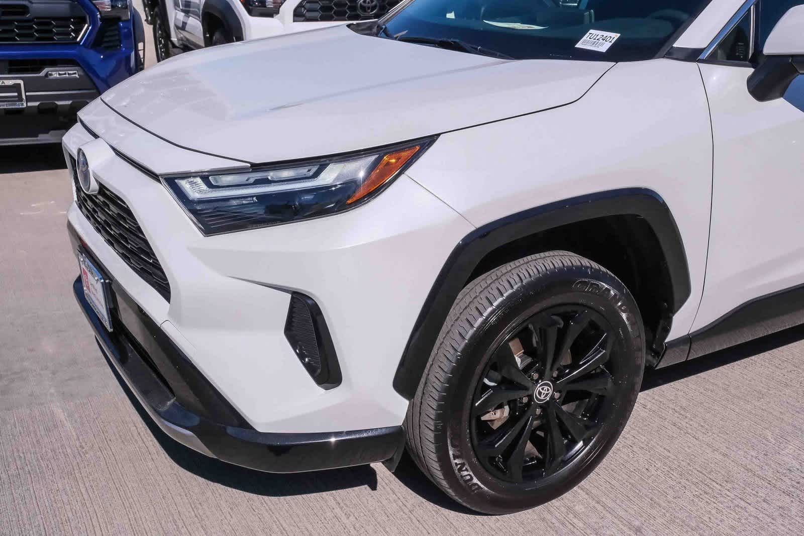 Thumbnail: 2023 Toyota RAV4 - 12