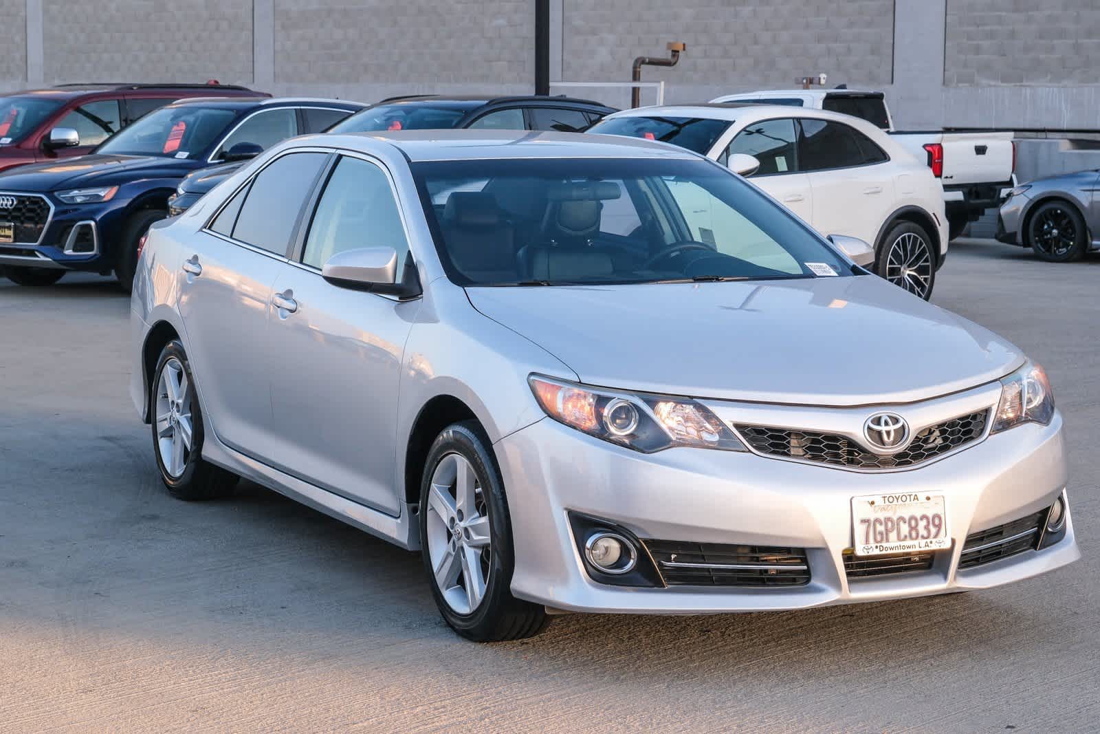 Thumbnail: 2014 Toyota Camry - 3
