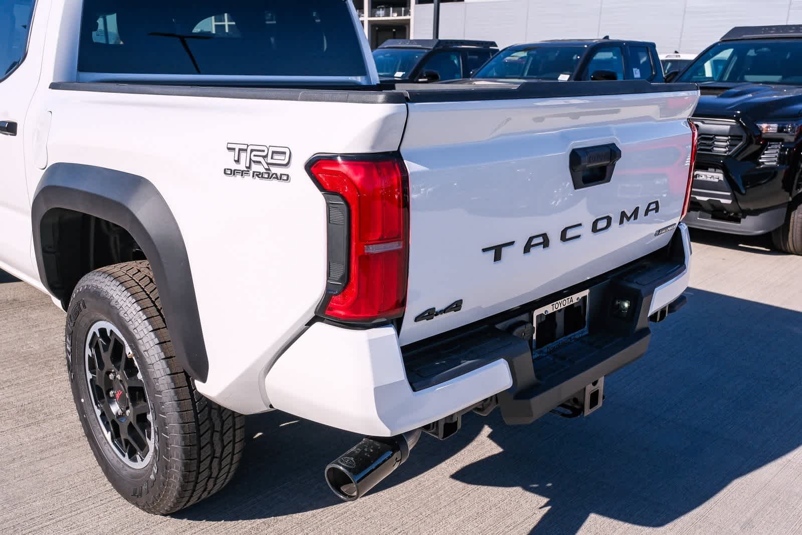 Thumbnail: 2025 Toyota Tacoma - 8