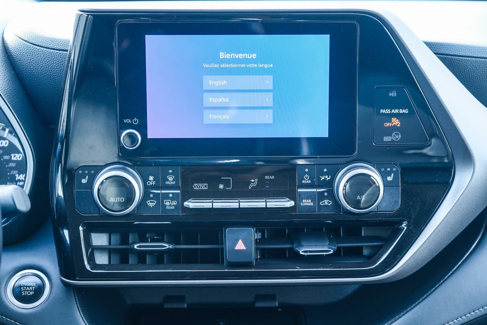 Thumbnail: 2024 Toyota Highlander - 14