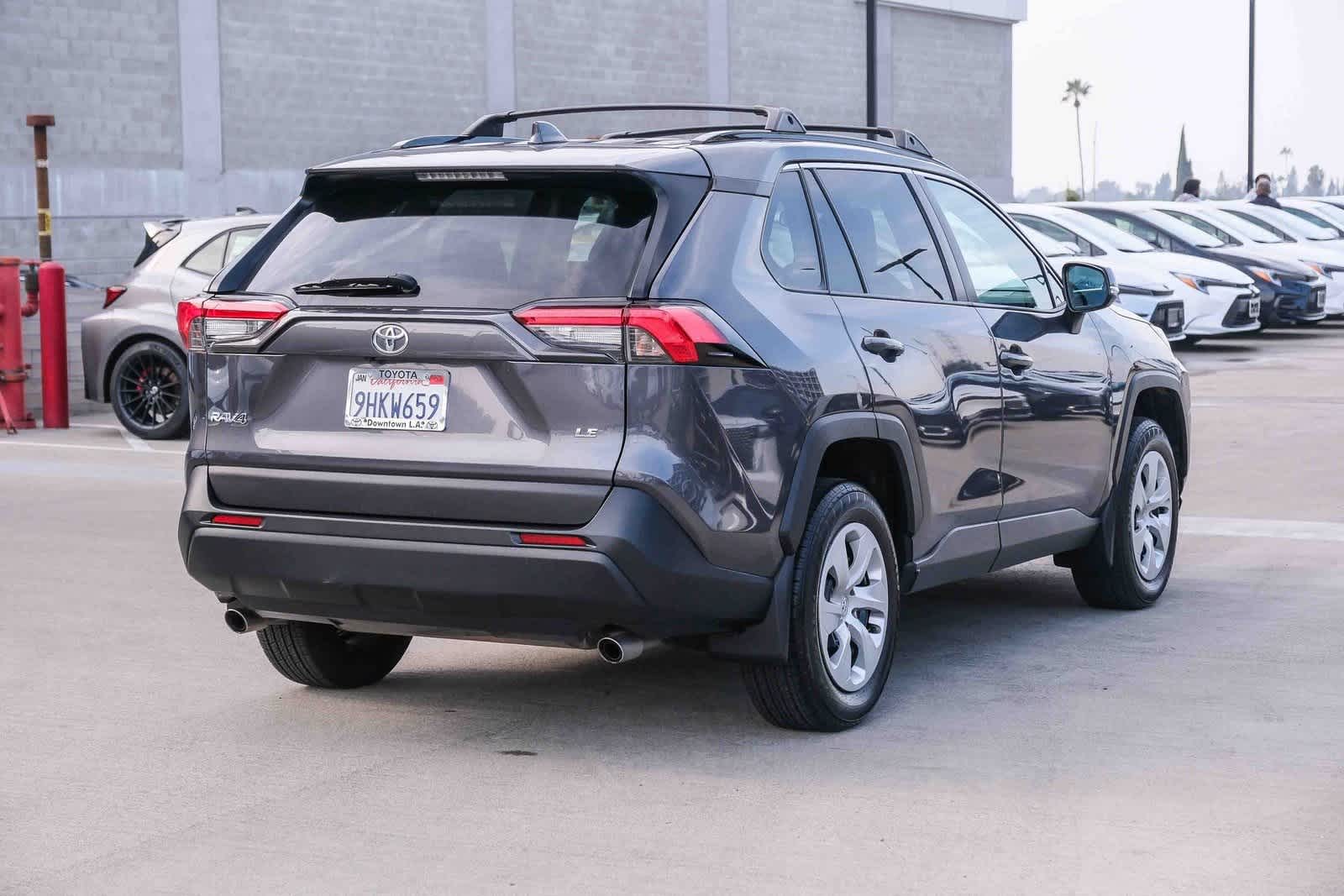 Thumbnail: 2020 Toyota RAV4 - 4