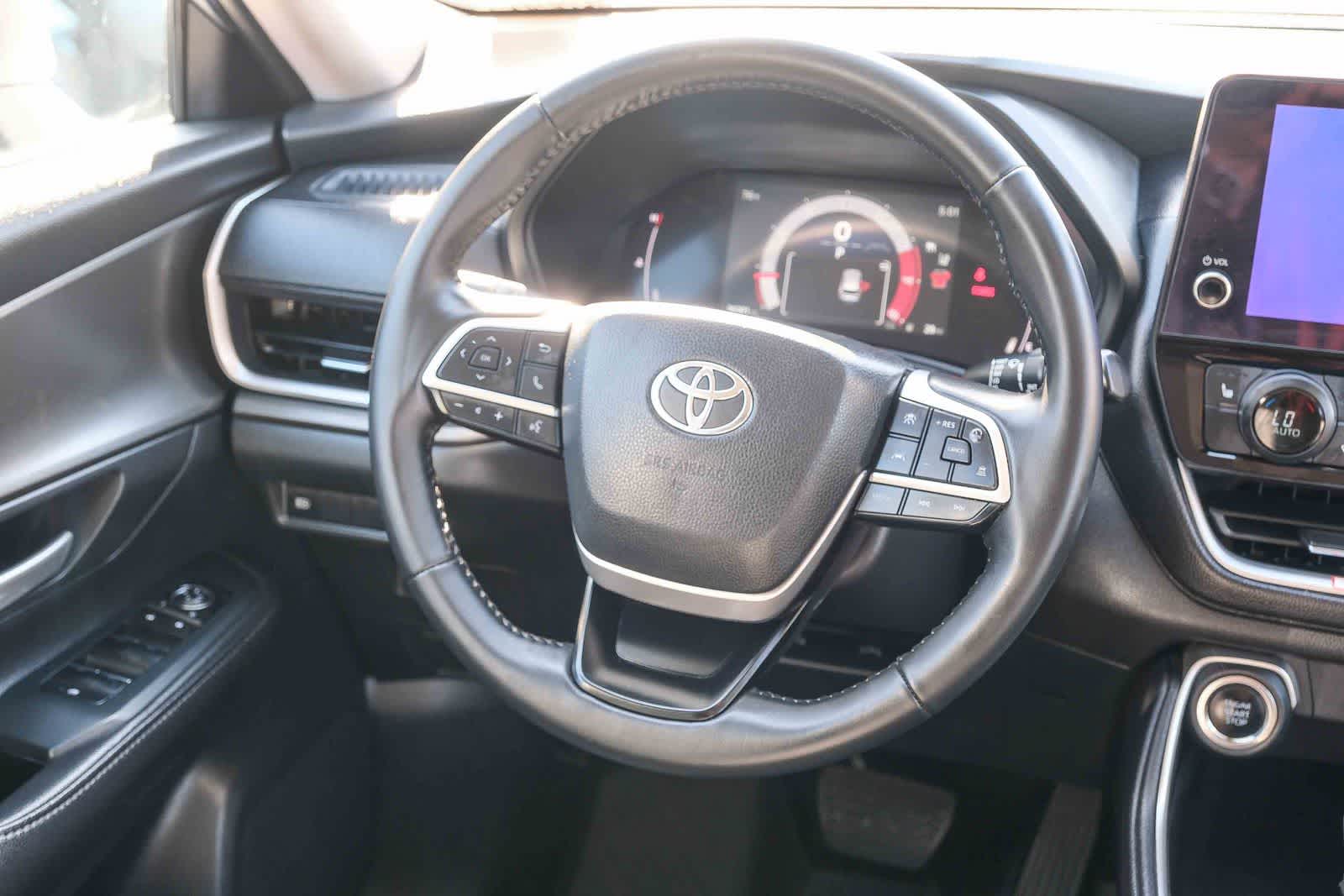 Thumbnail: 2026 Toyota Grand Highlander - 16