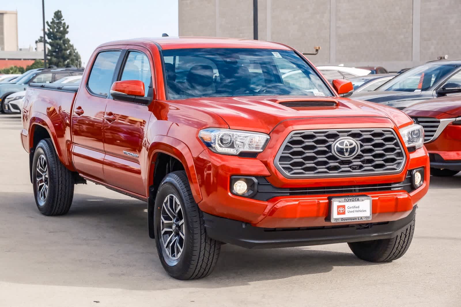 Thumbnail: 2020 Toyota Tacoma - 3
