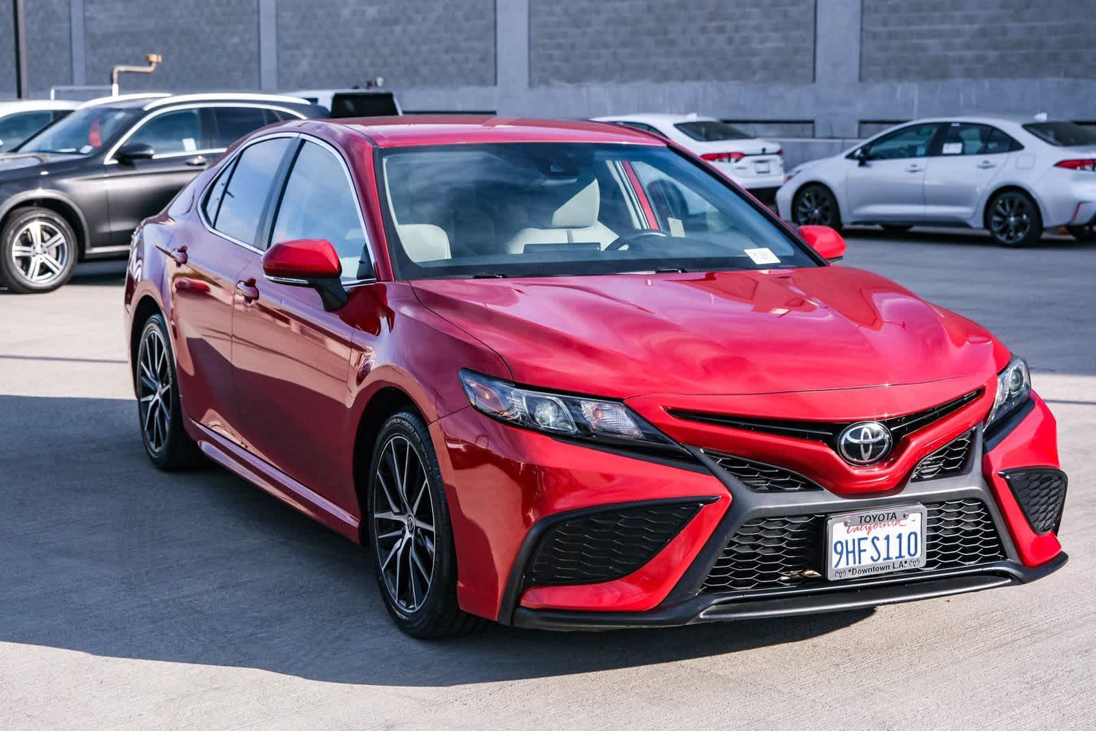 Thumbnail: 2022 Toyota Camry - 3