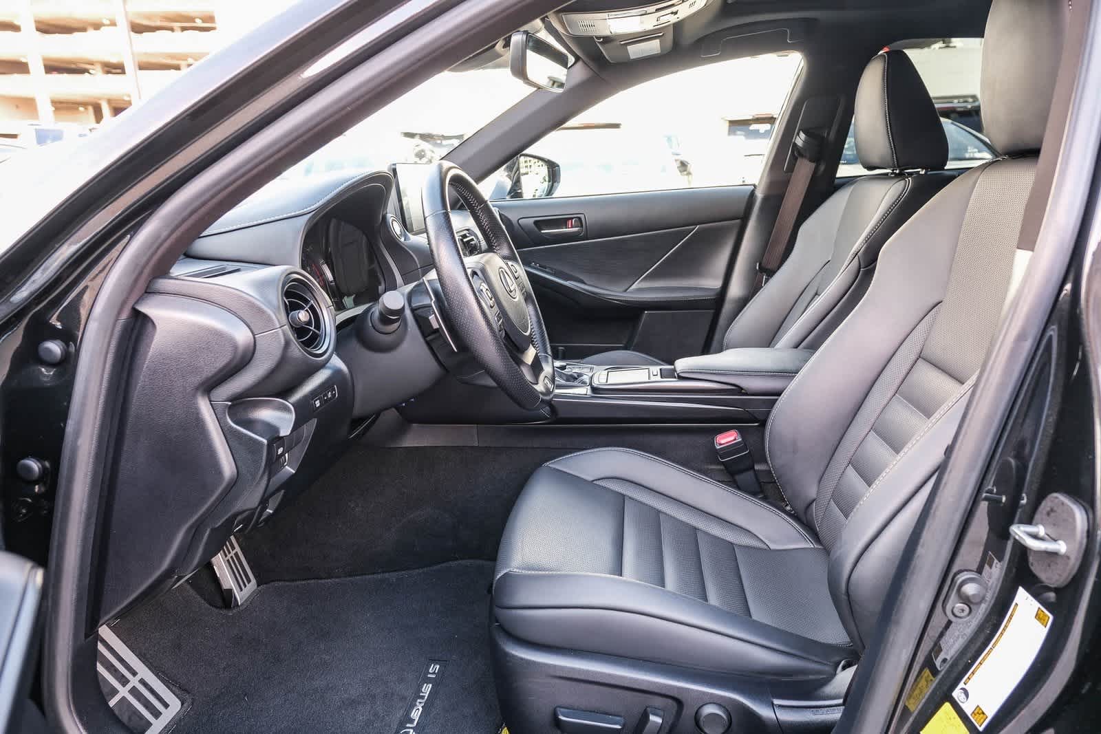 Thumbnail: 2024 Lexus IS - 19