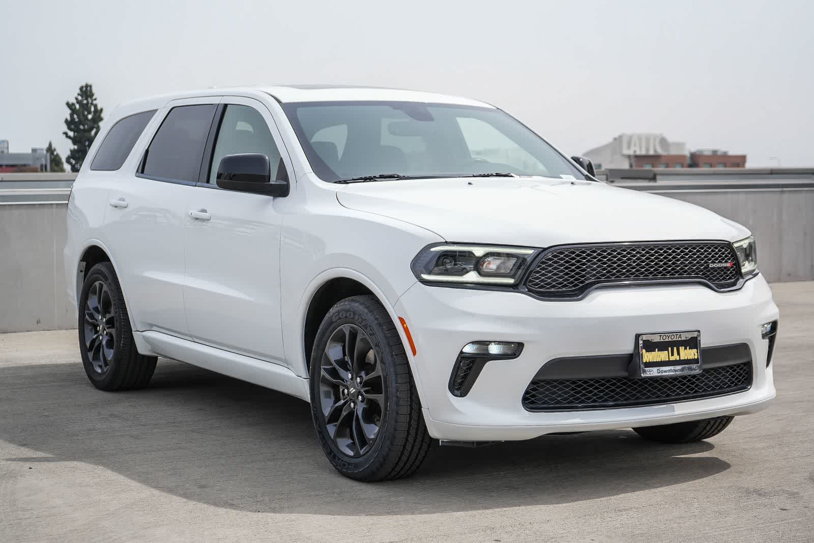 Thumbnail: 2022 Dodge Durango - 3