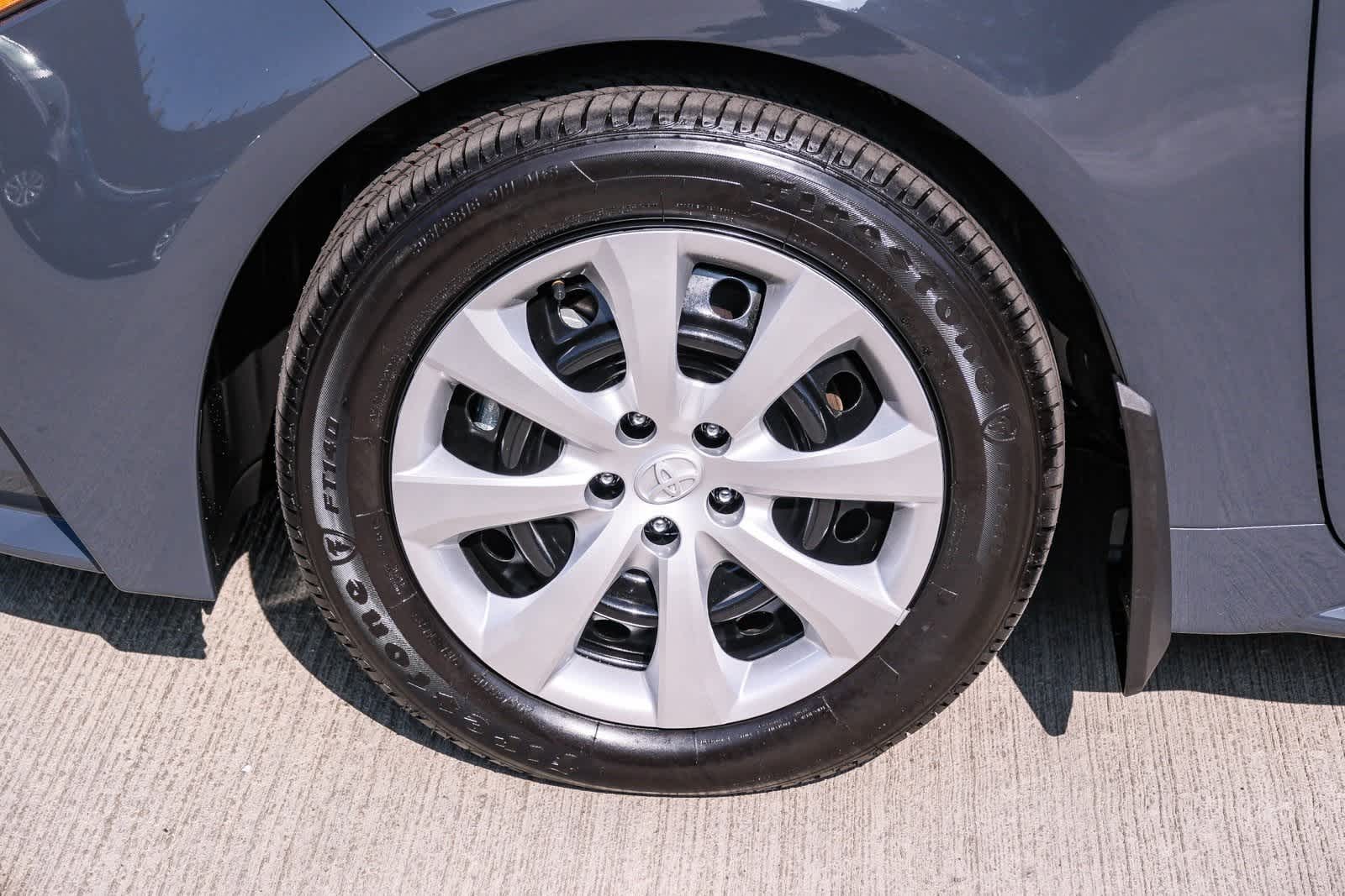 Thumbnail: 2025 Toyota Corolla - 10