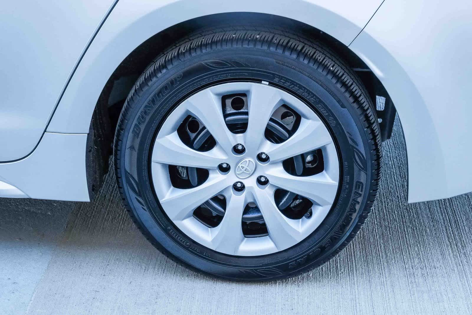 Thumbnail: 2024 Toyota Corolla - 9