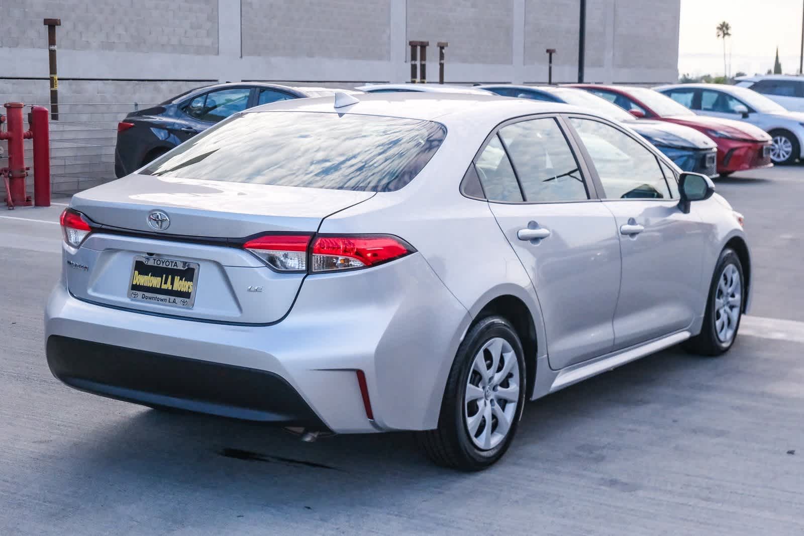 Thumbnail: 2023 Toyota Corolla - 4