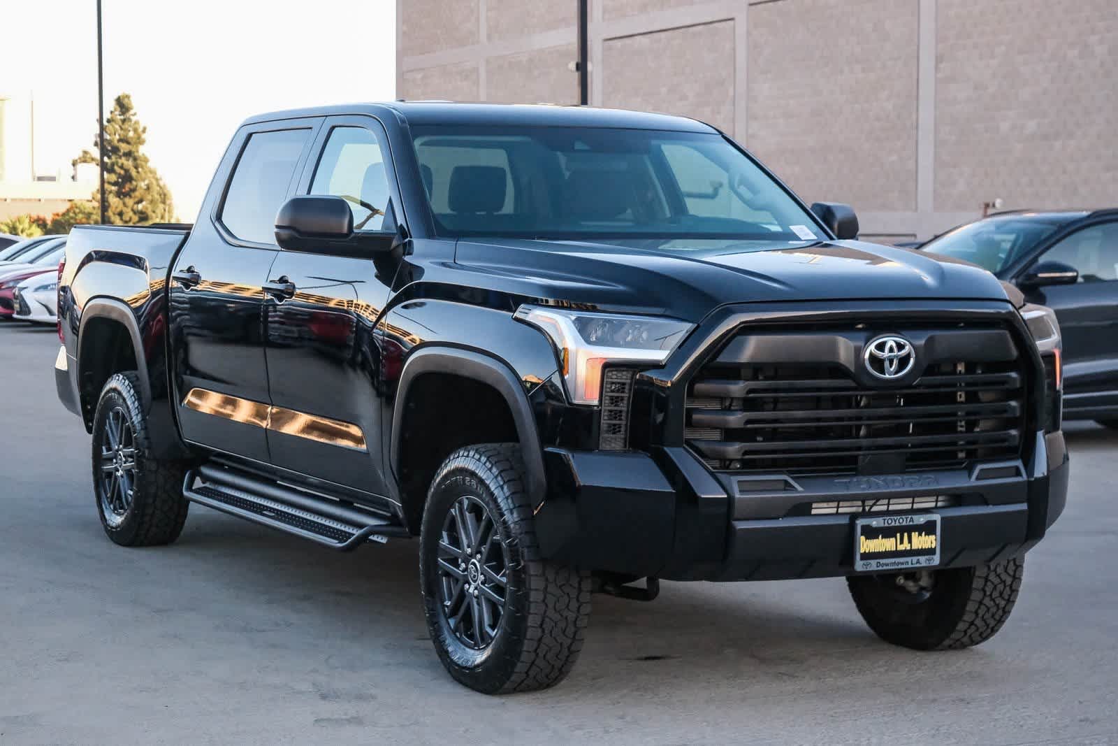 Thumbnail: 2023 Toyota Tundra - 3