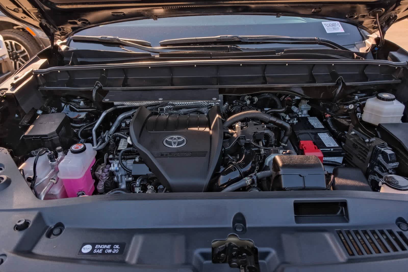 Thumbnail: 2023 Toyota Highlander - 24