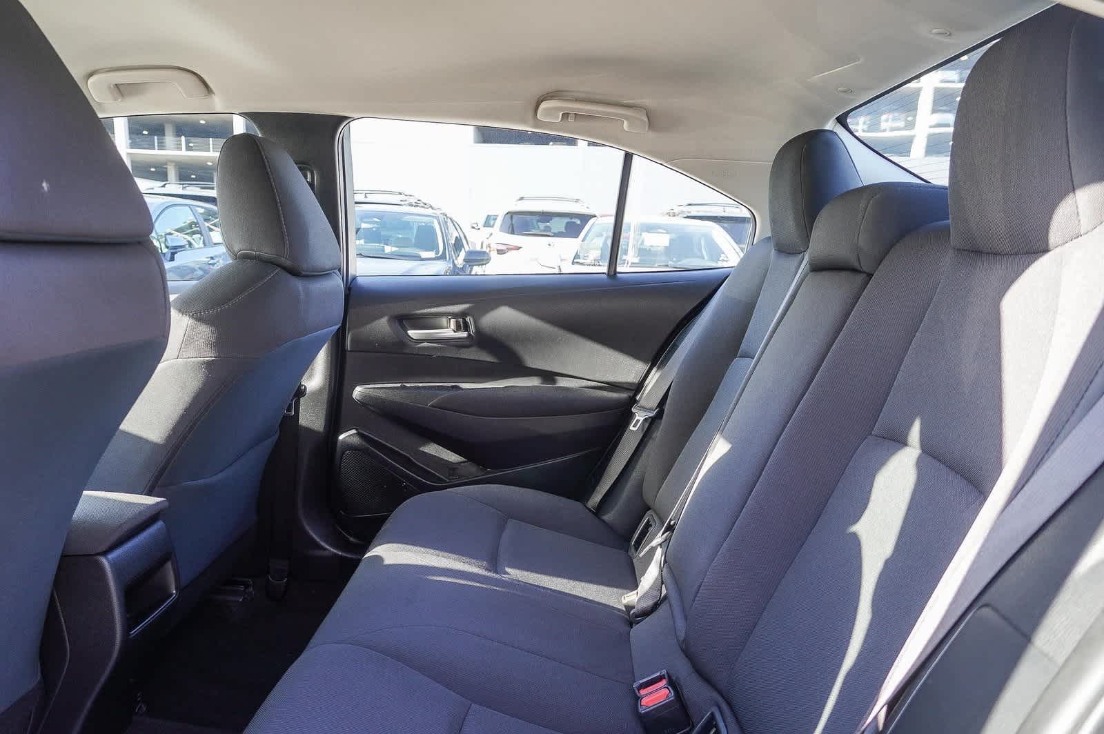 2021 Toyota Corolla LE 17