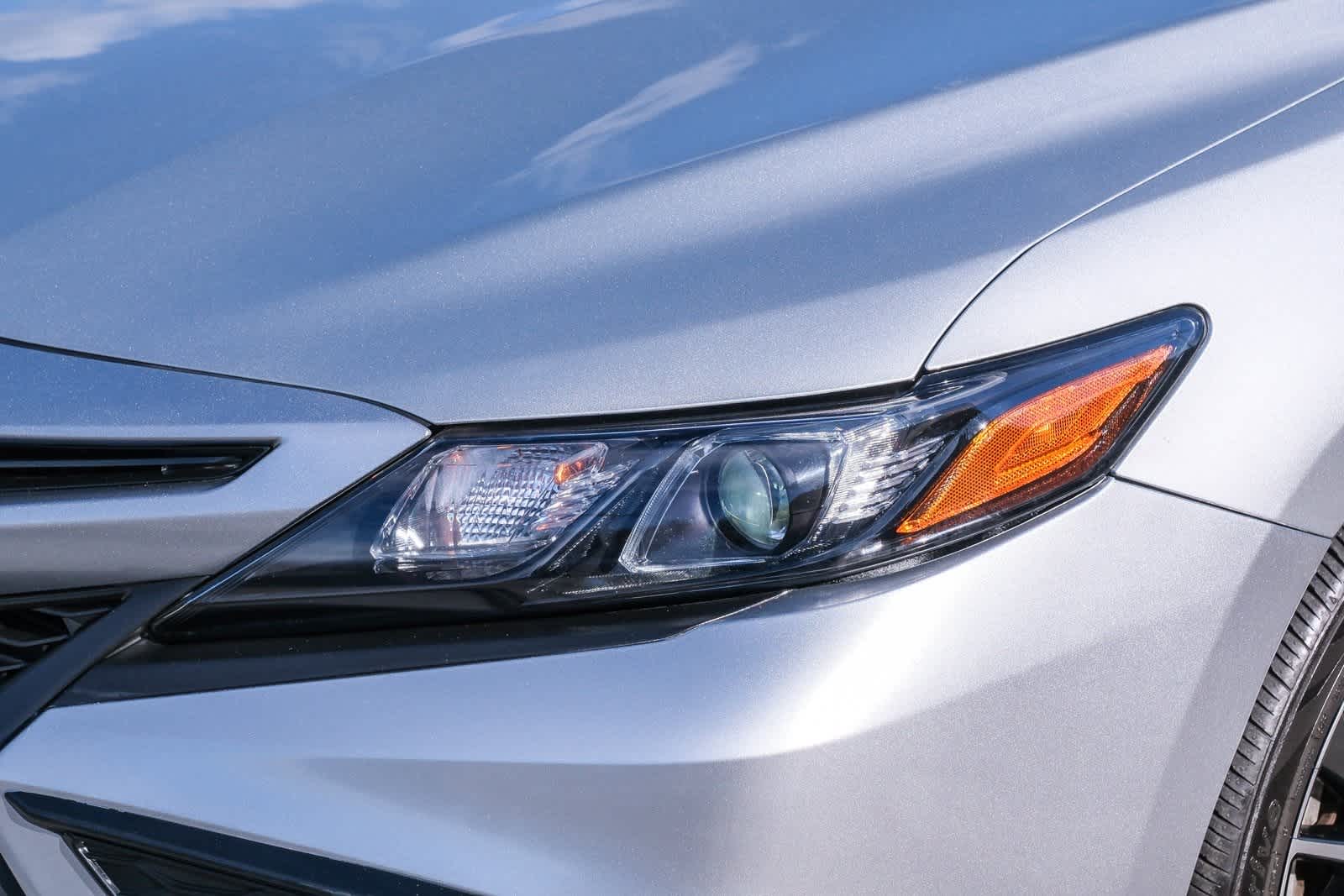 Thumbnail: 2022 Toyota Camry - 11