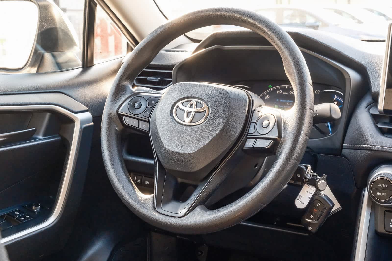 Thumbnail: 2024 Toyota RAV4 - 17