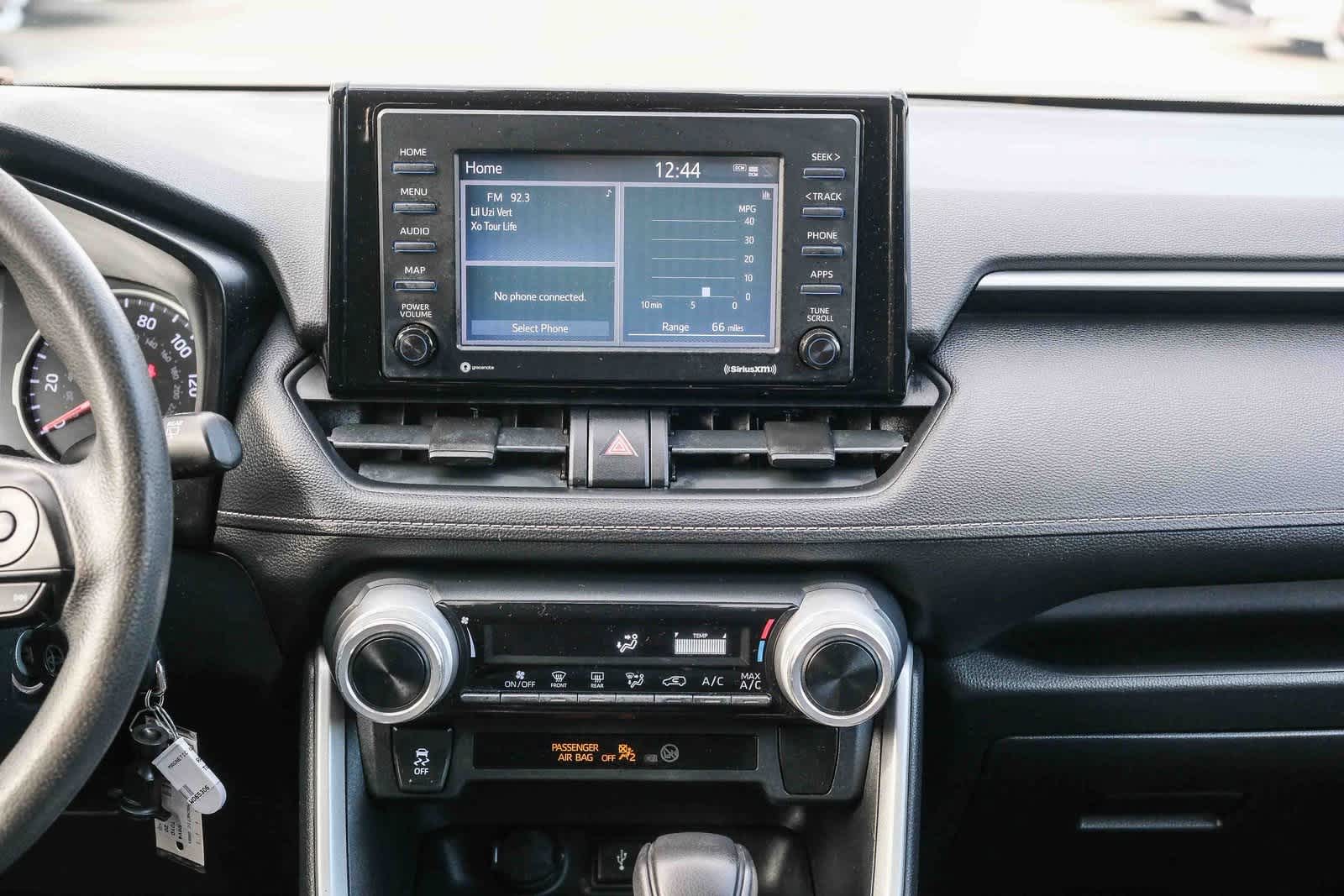 Thumbnail: 2020 Toyota RAV4 - 14