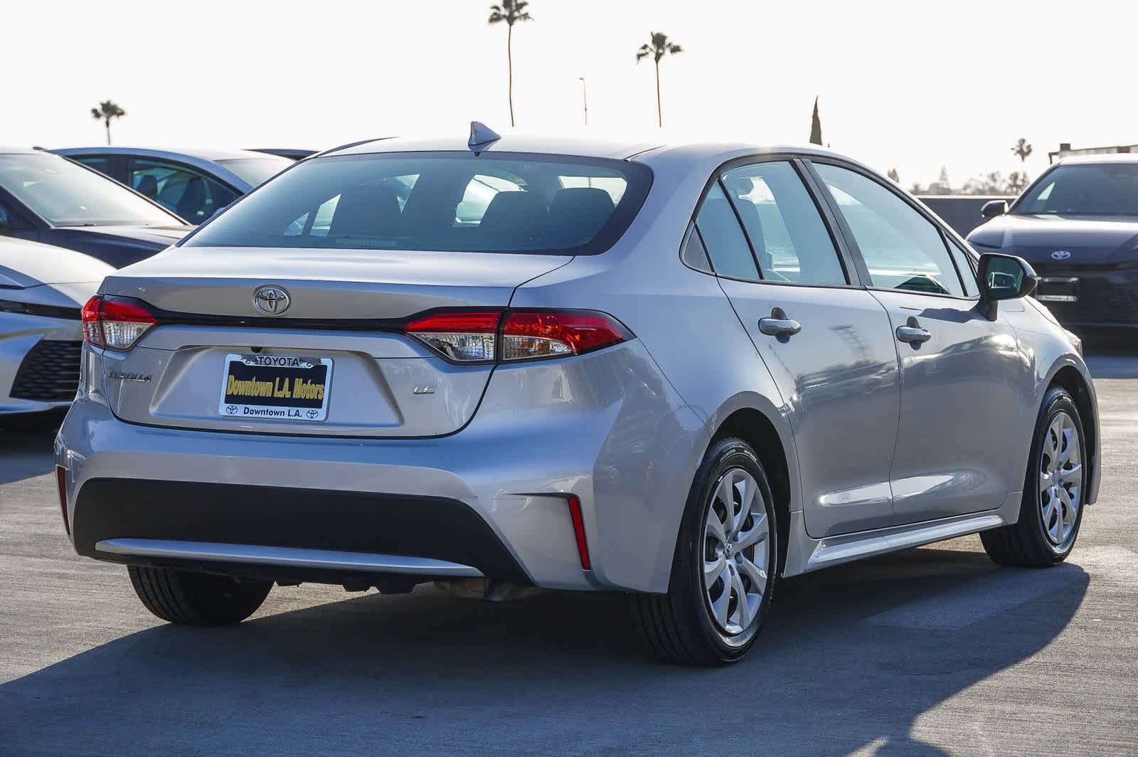 Thumbnail: 2021 Toyota Corolla - 4