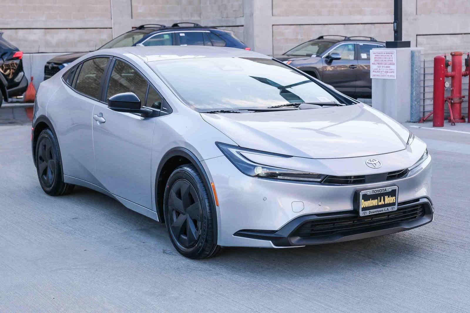 Thumbnail: 2024 Toyota Prius - 3