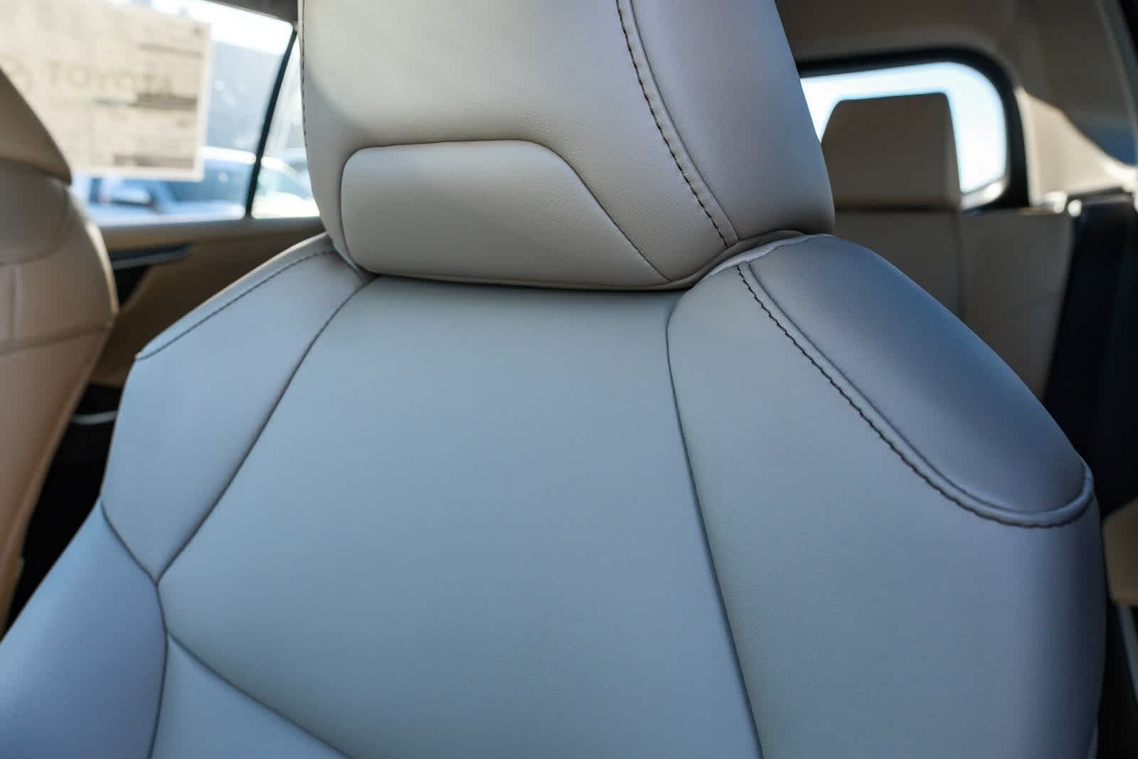 Thumbnail: 2025 Toyota RAV4 - 22