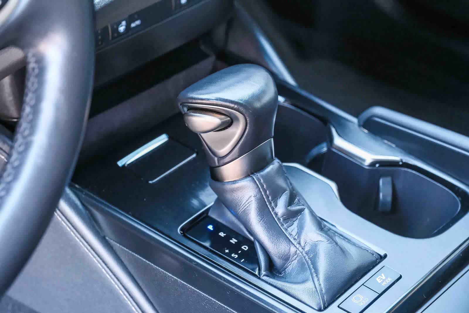 Thumbnail: 2025 Lexus ES - 20