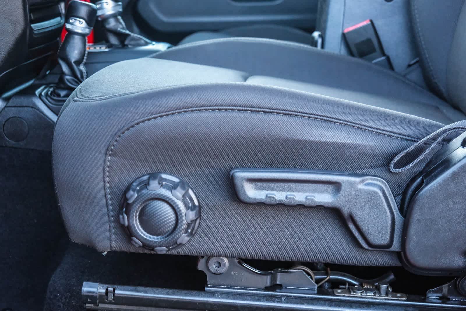 Thumbnail: 2020 Jeep Wrangler - 20