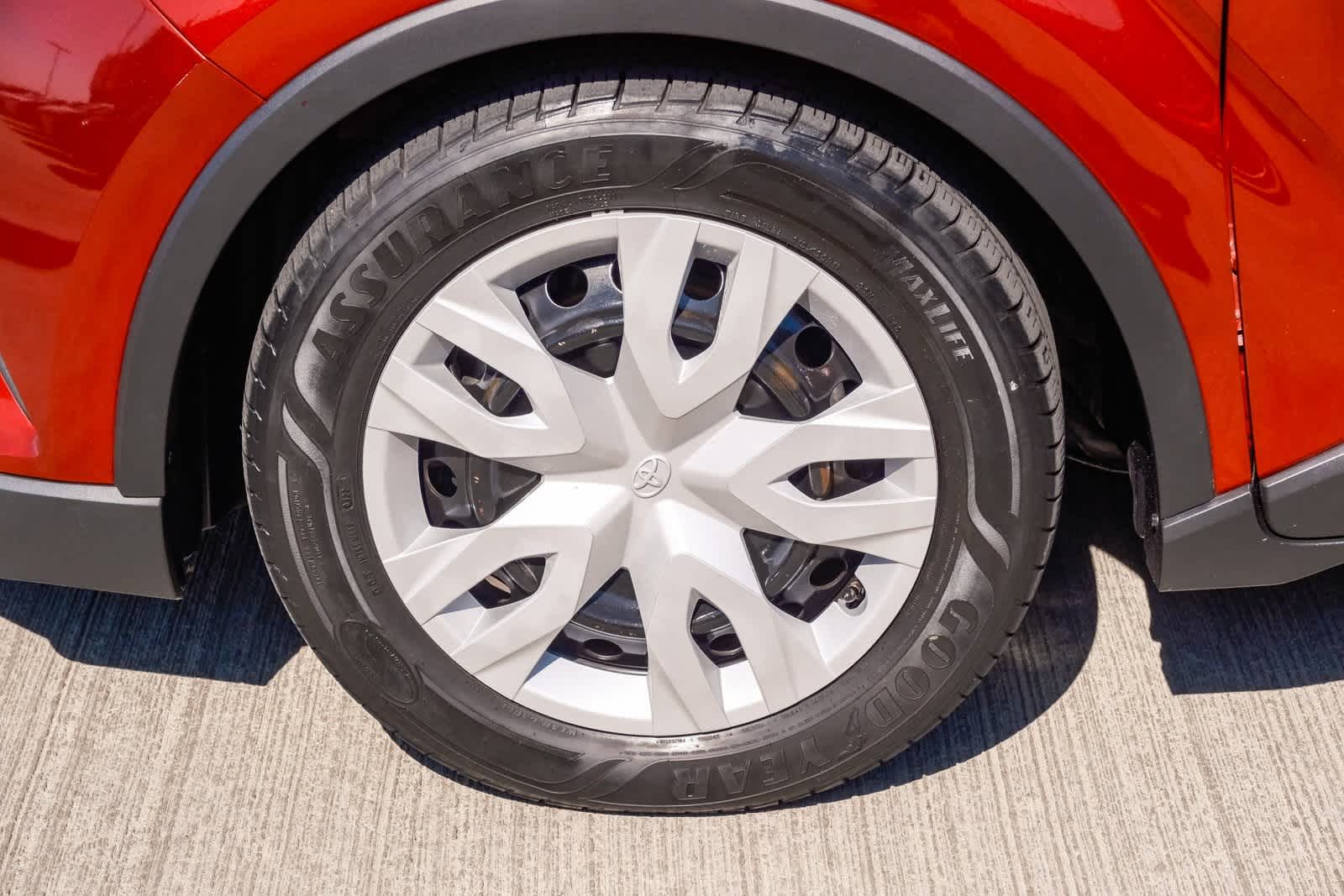 Thumbnail: 2019 Toyota C-HR - 10