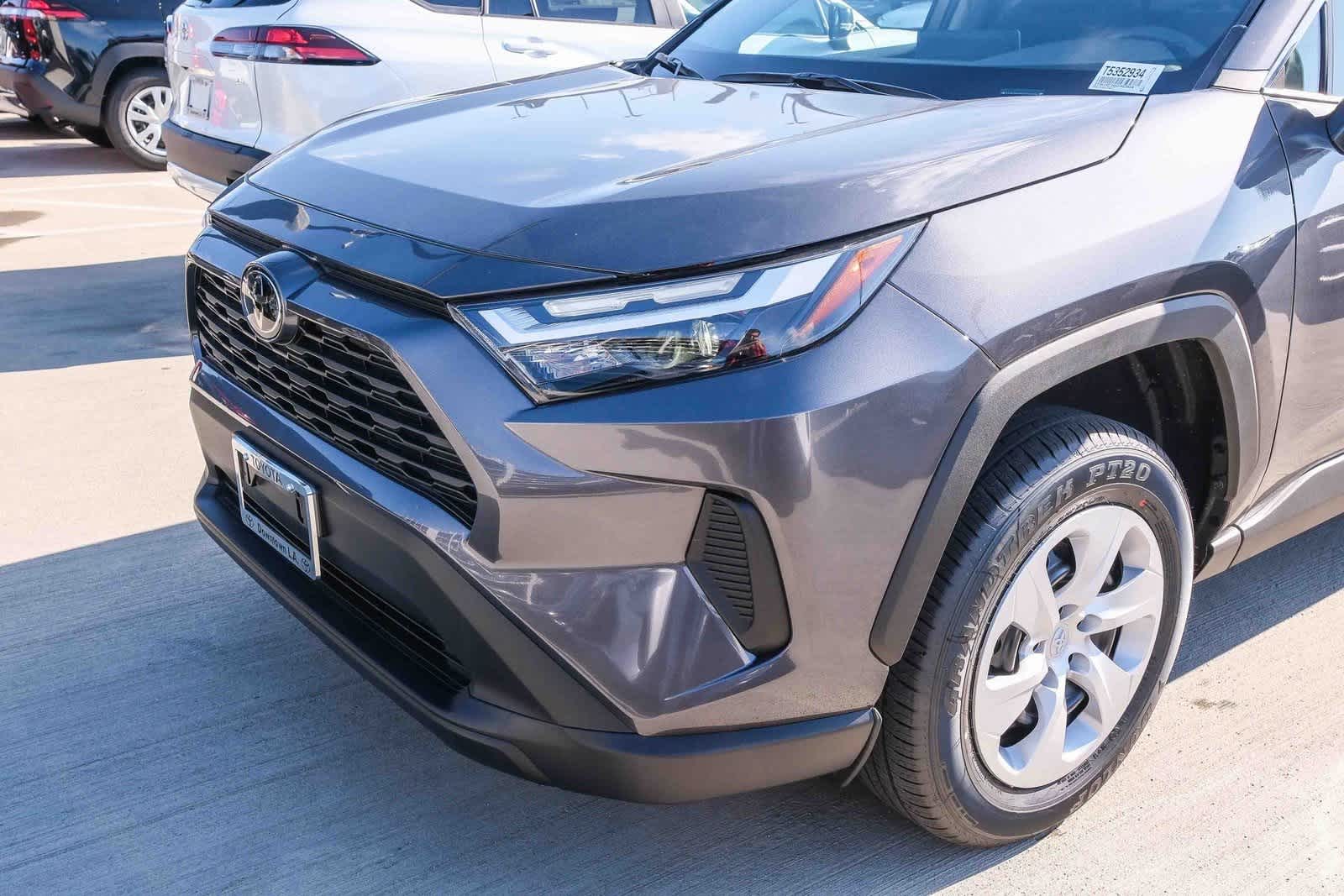 Thumbnail: 2025 Toyota RAV4 - 12