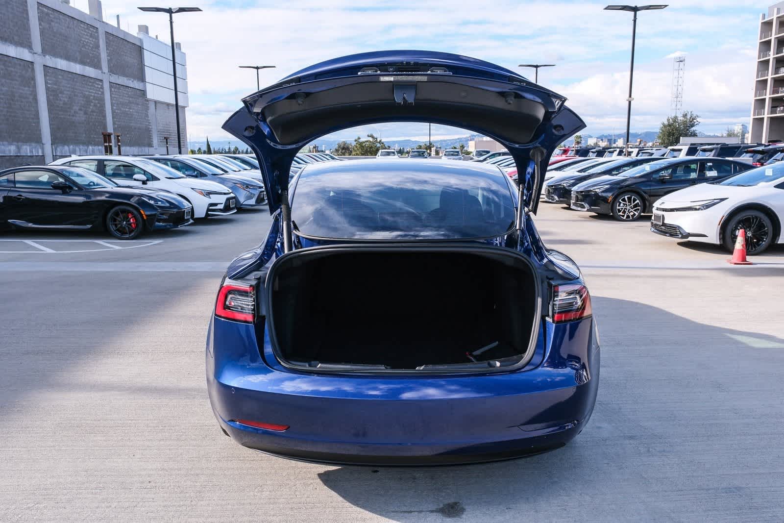 Thumbnail: 2021 Tesla Model 3 - 22