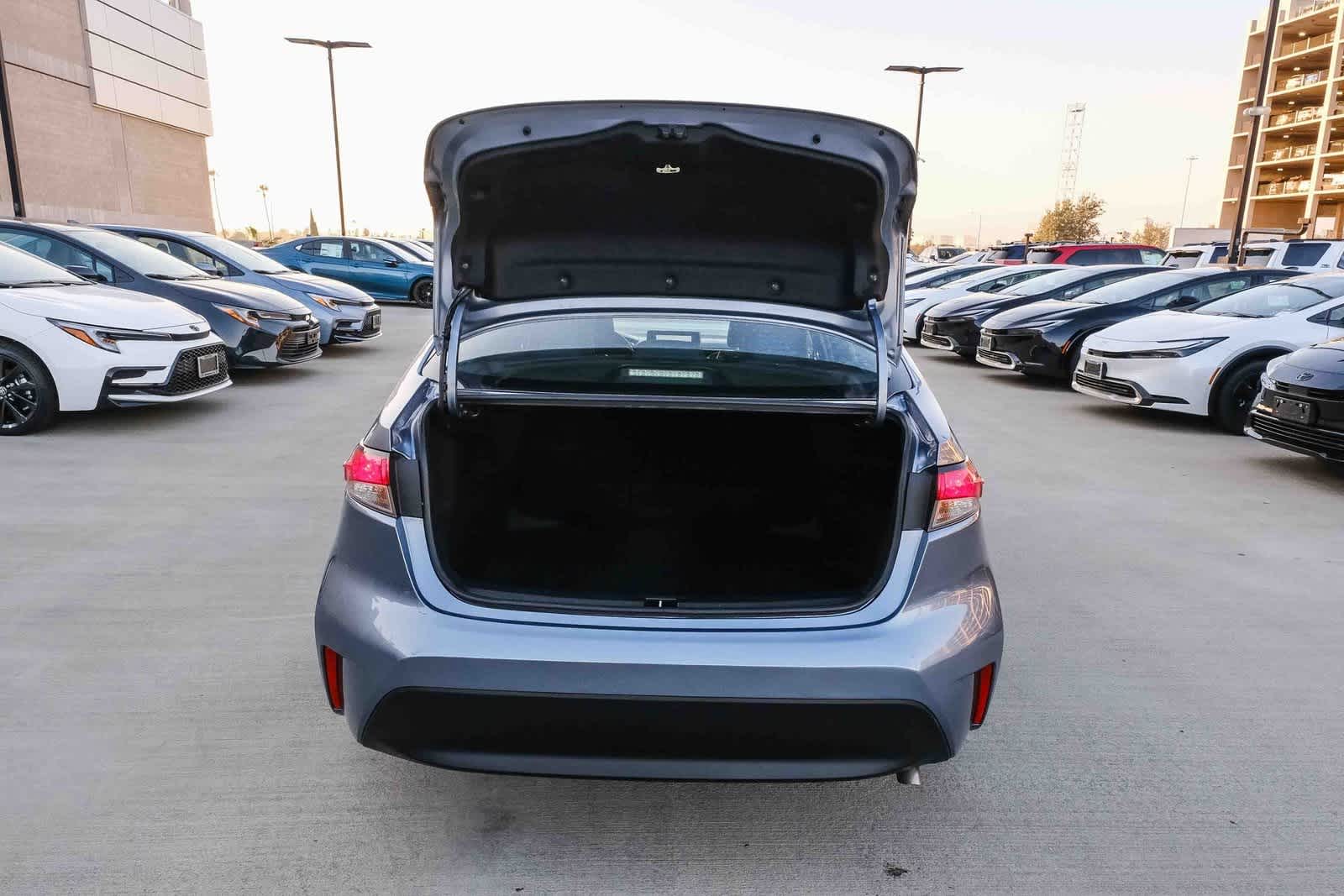 Thumbnail: 2023 Toyota Corolla - 26