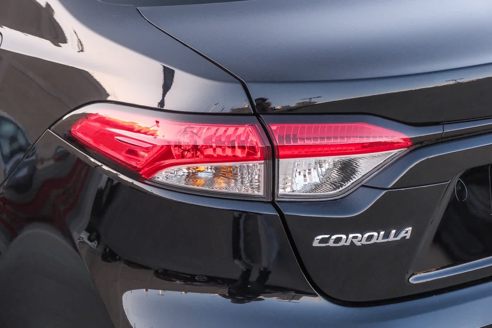 Thumbnail: 2025 Toyota Corolla - 8