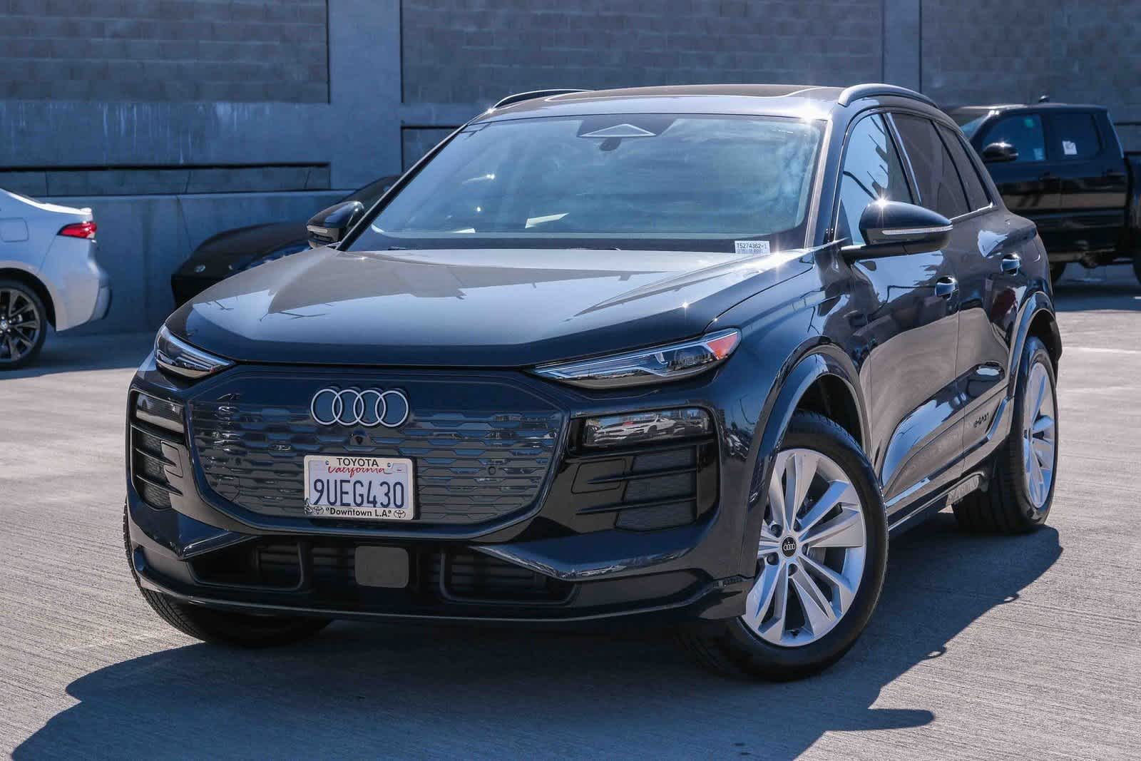 Thumbnail: 2025 Audi Q6 e-tron - 1