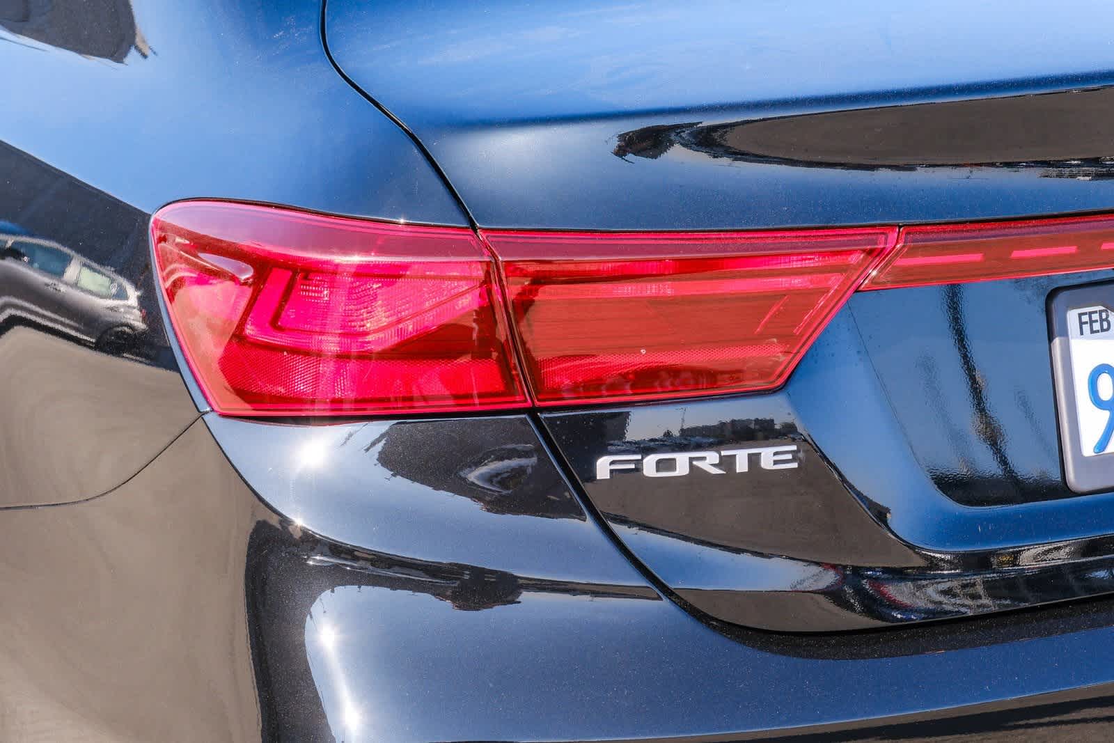 Thumbnail: 2023 Kia Forte - 7