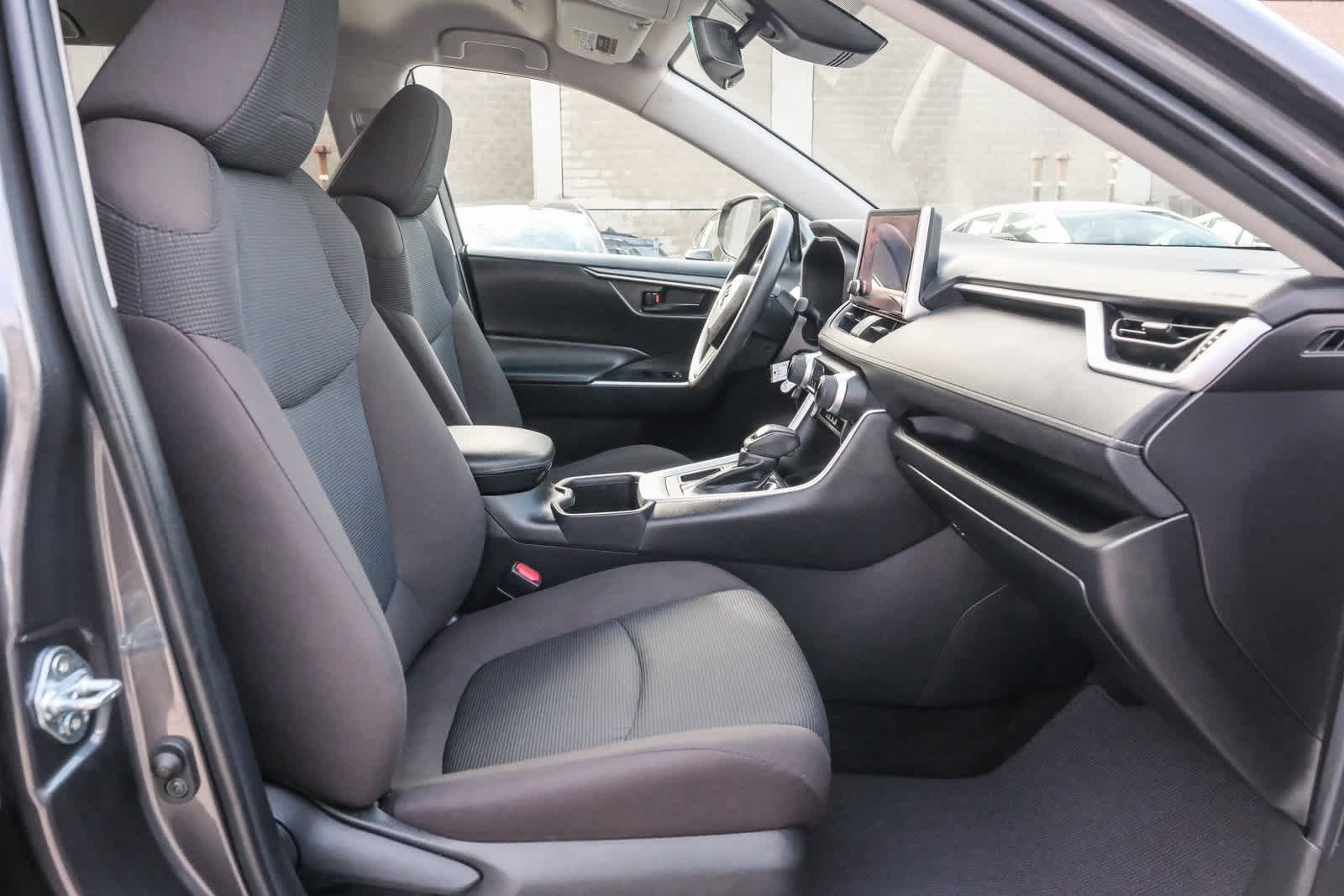 Thumbnail: 2023 Toyota RAV4 - 18