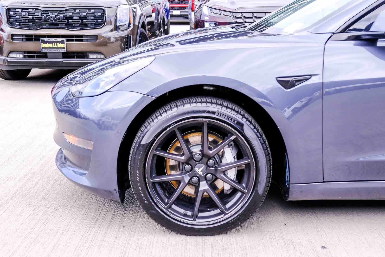 Thumbnail: 2021 Tesla Model 3 - 11