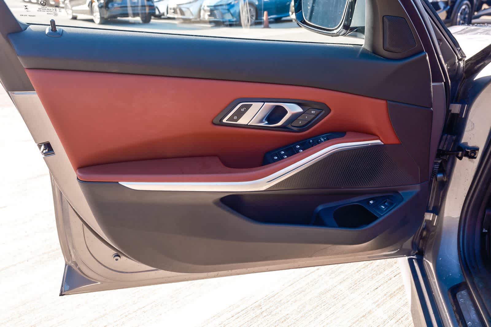 Thumbnail: 2023 BMW 3 Series - 23