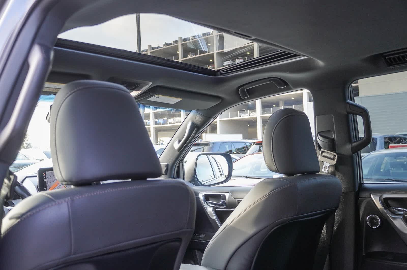 2023 Lexus GX 460 18