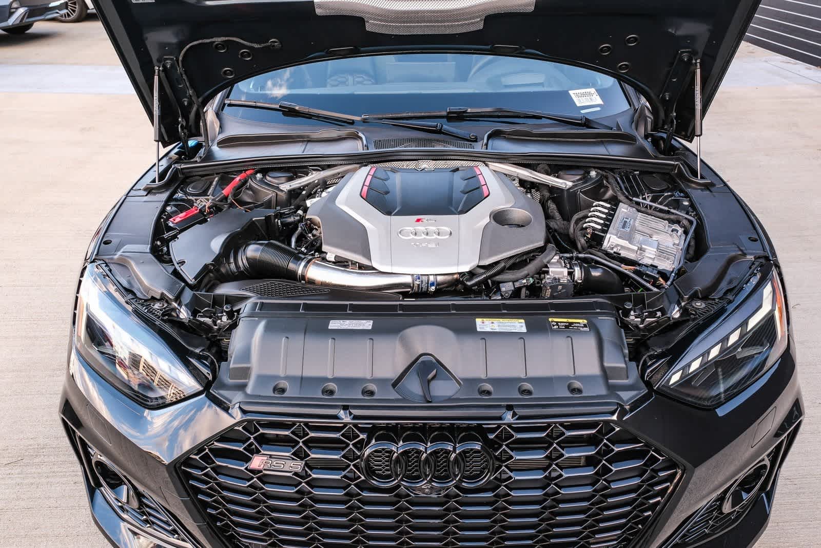 Thumbnail: 2025 Audi RS 5 - 26