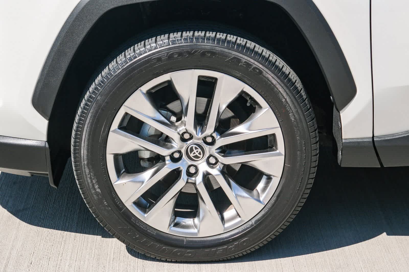 Thumbnail: 2021 Toyota RAV4 - 10