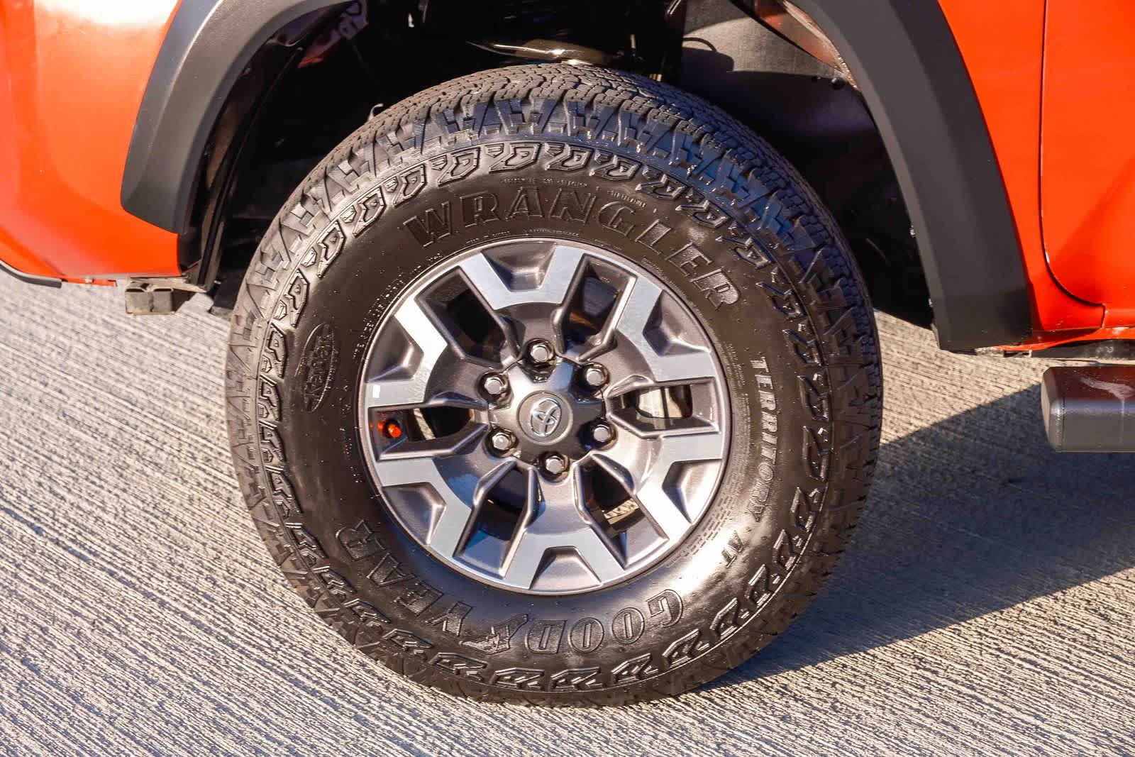 Thumbnail: 2023 Toyota Tacoma - 10