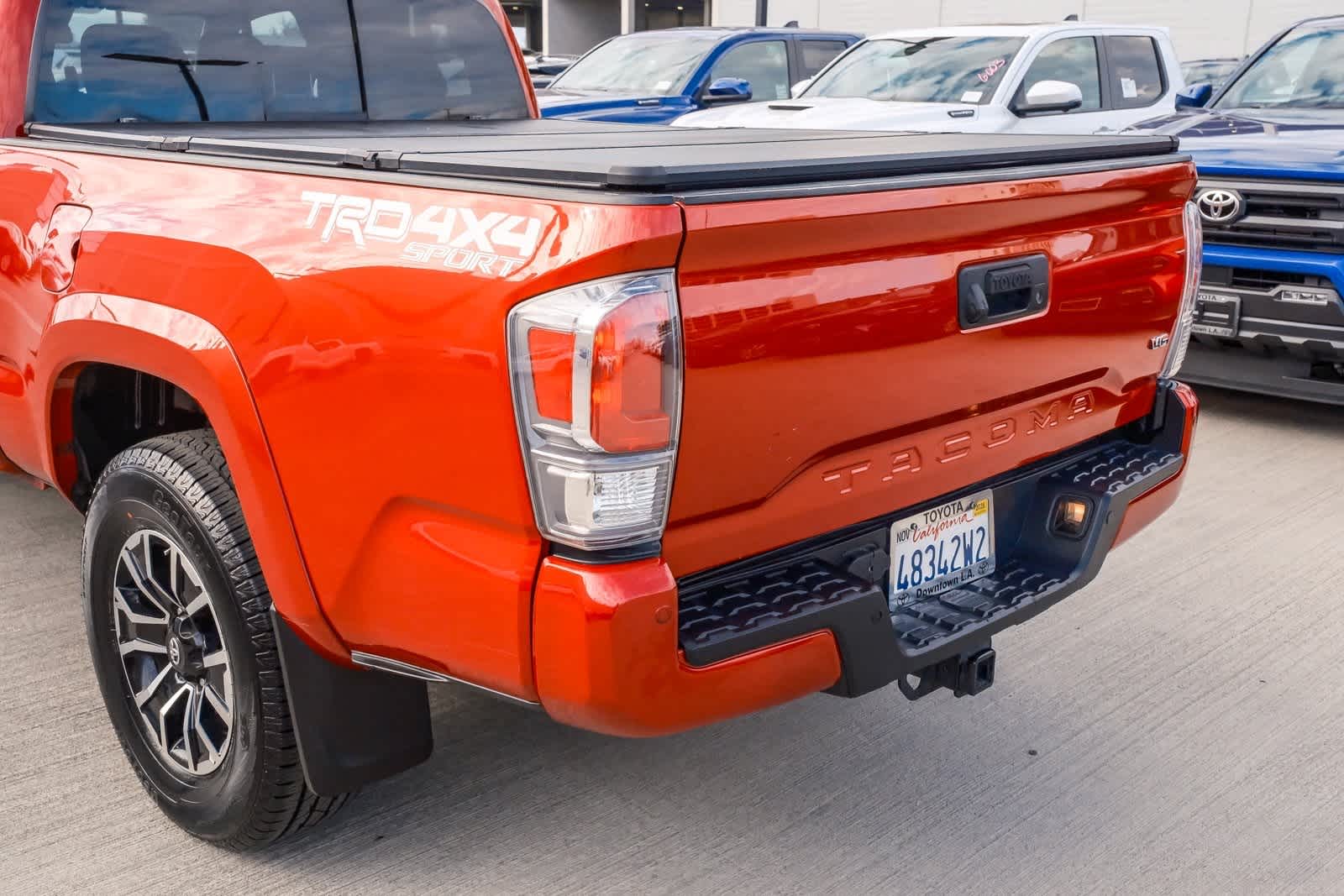 Thumbnail: 2020 Toyota Tacoma - 8