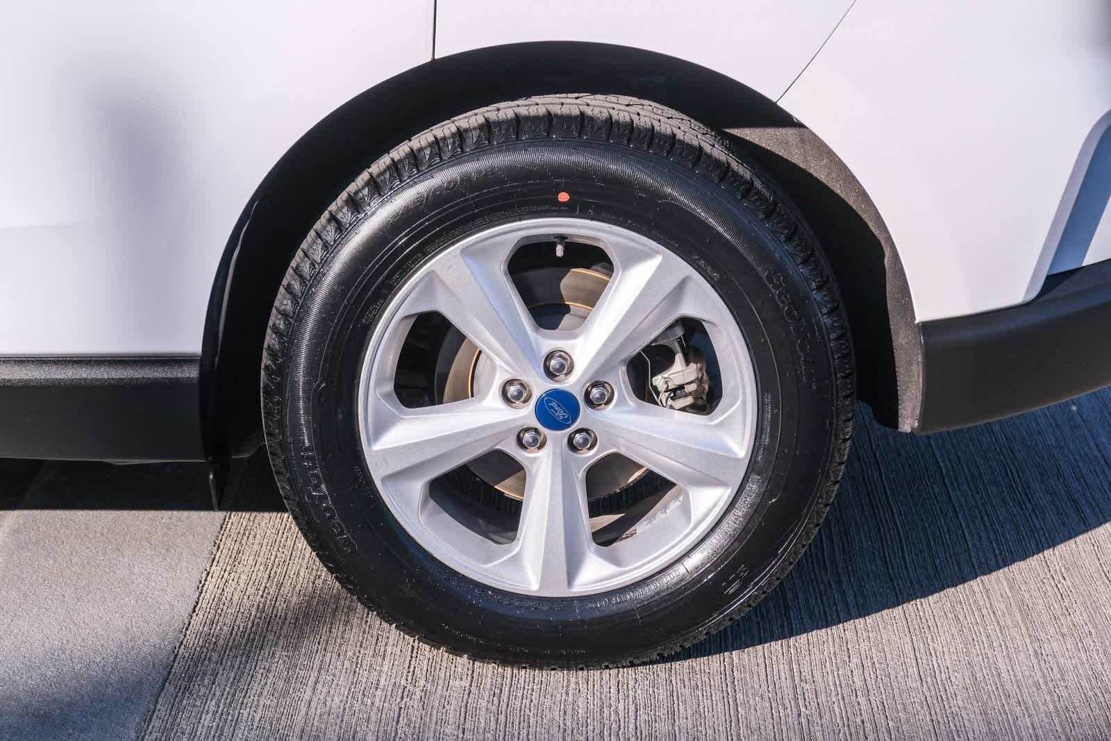 Thumbnail: 2020 Ford Edge - 8